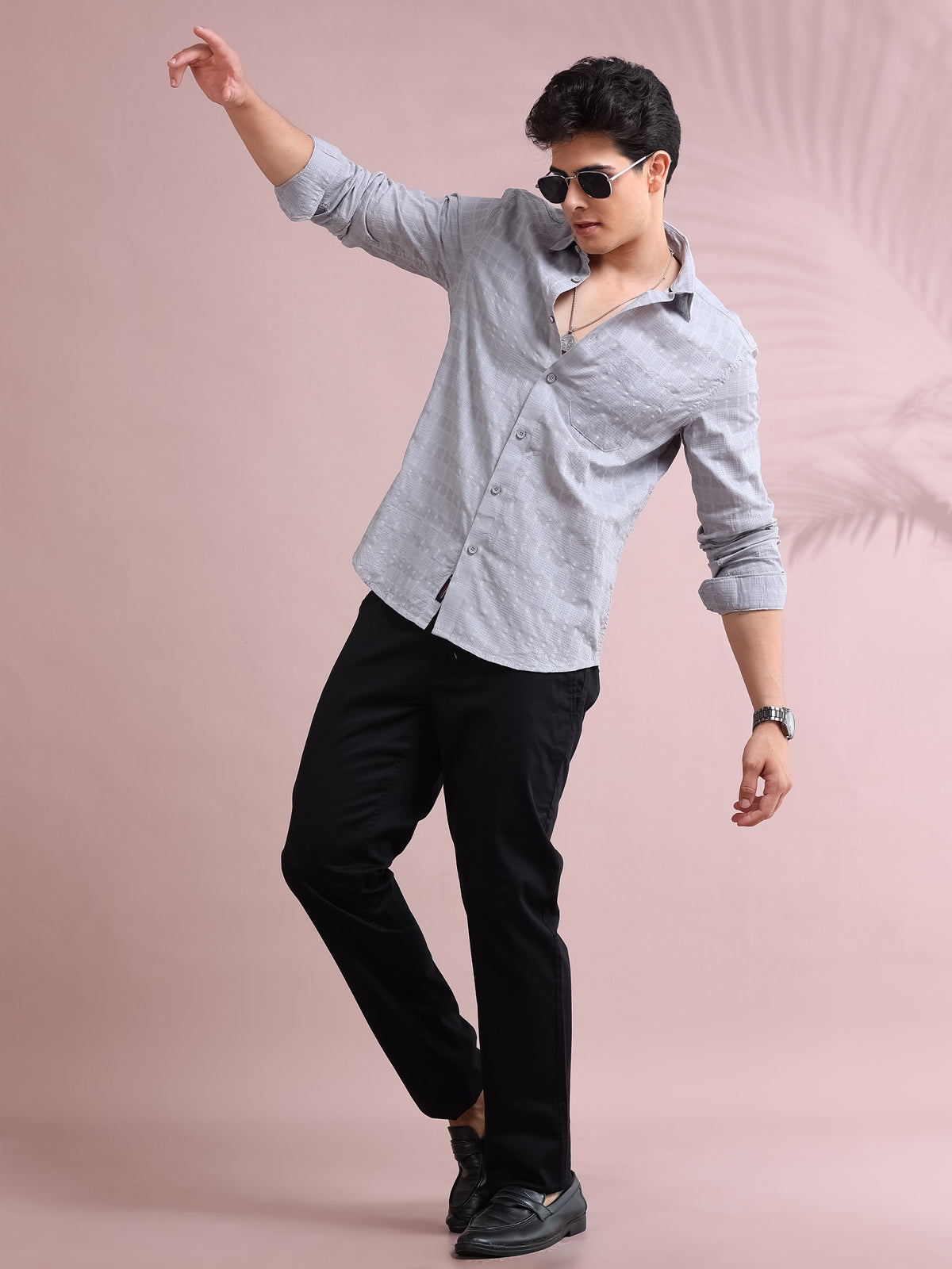 MEN'S SILVER SELF DESIGN SLIM FIT SHIRT