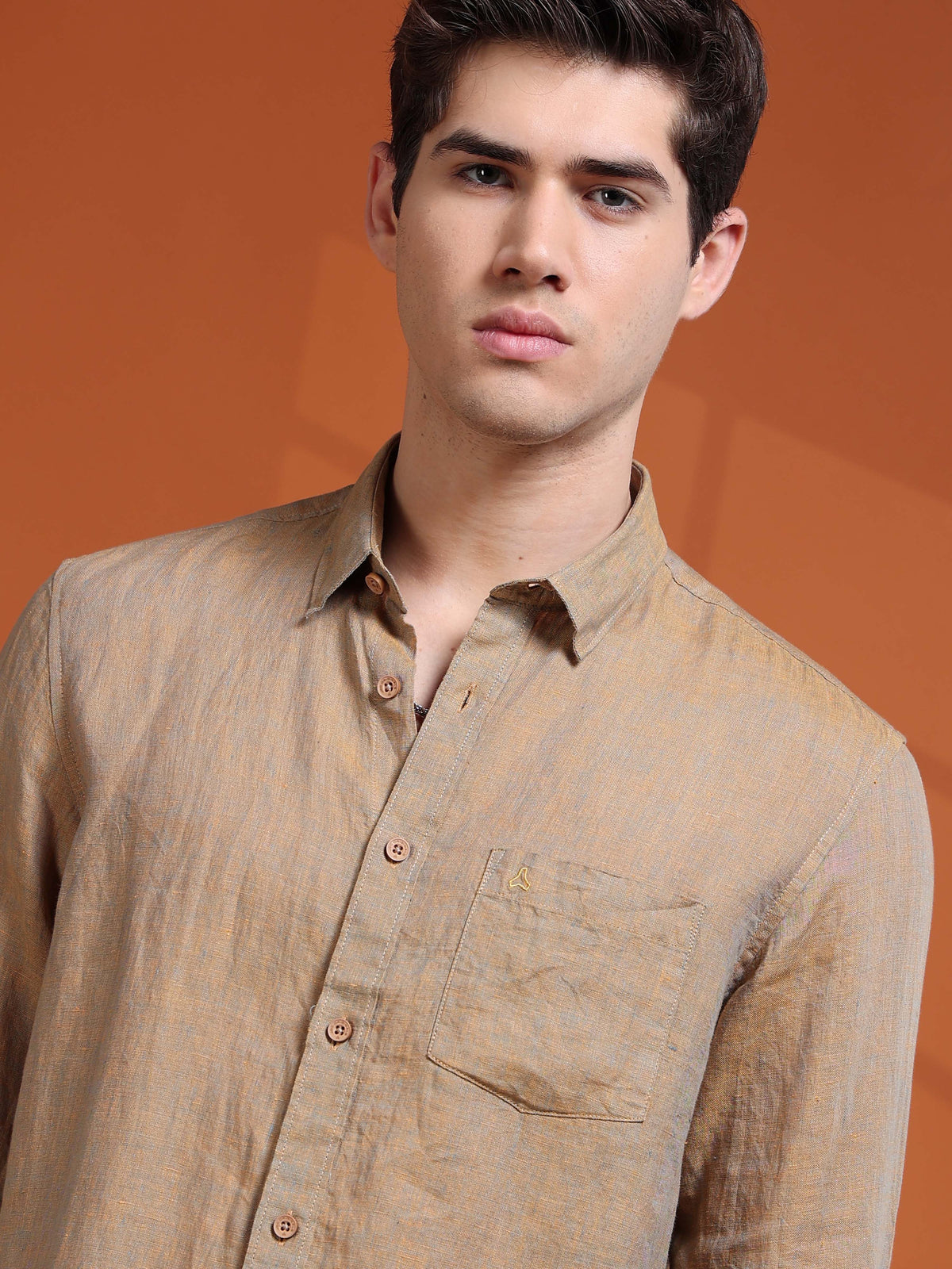 MEN'S LT.ORANGE SOLID SLIM FIT LINEN SHIRT