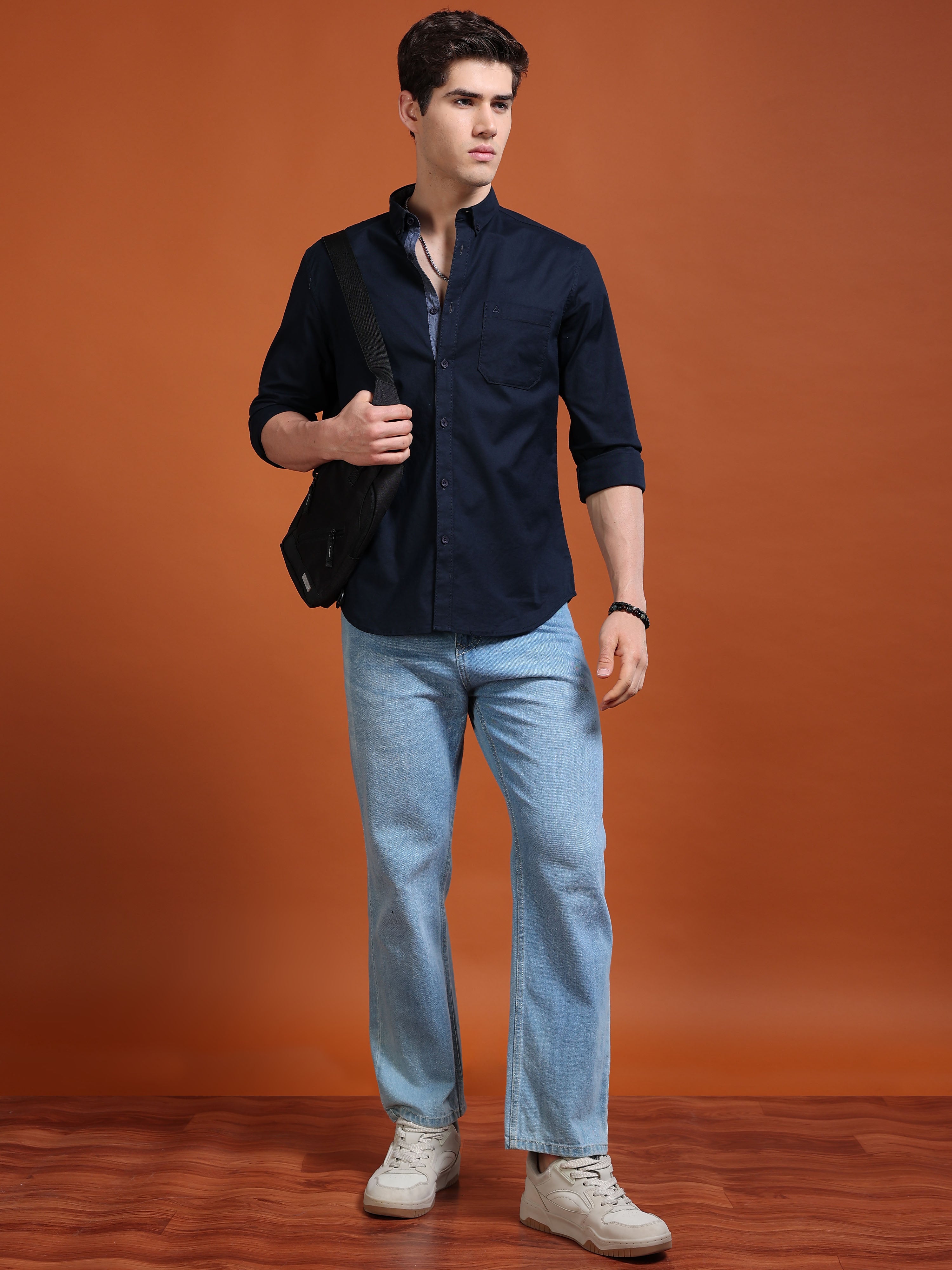 MEN'S NAVY SOLID SLIM FIT SHIRT
