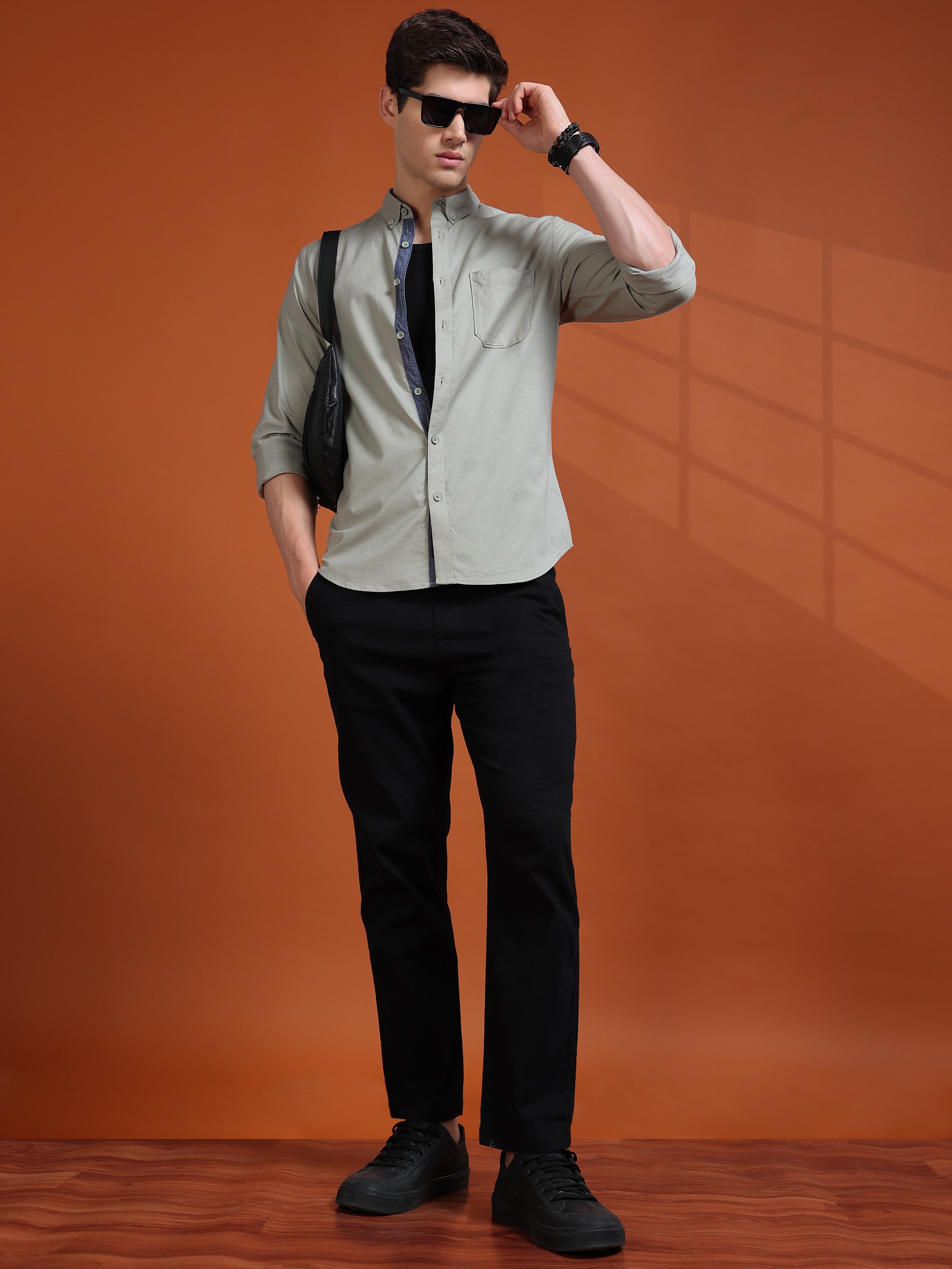 MEN'S PISTA GREEN SOLID SLIM FIT SHIRT
