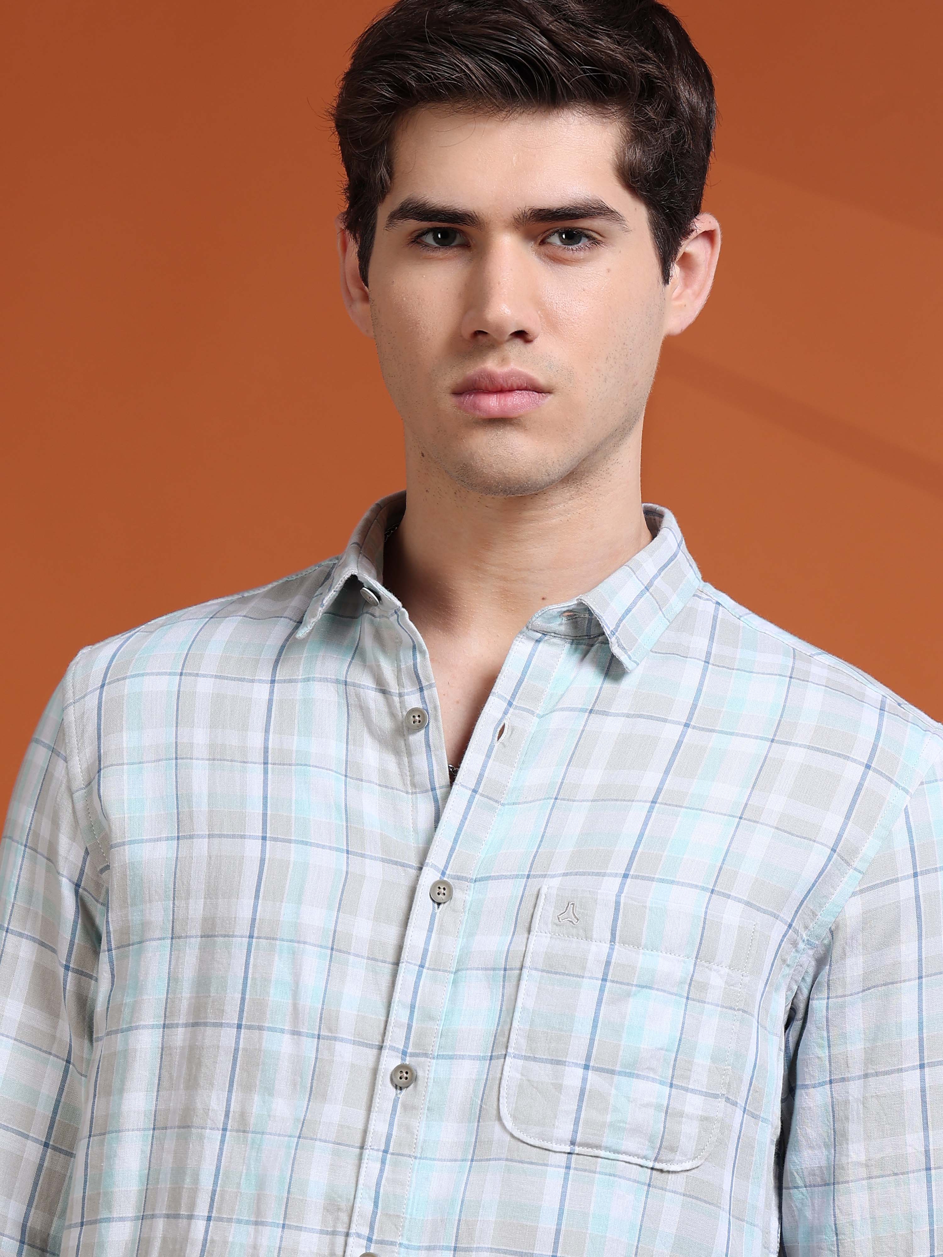 MEN'S LT.GREY CHECKS SLIM FIT SHIRT