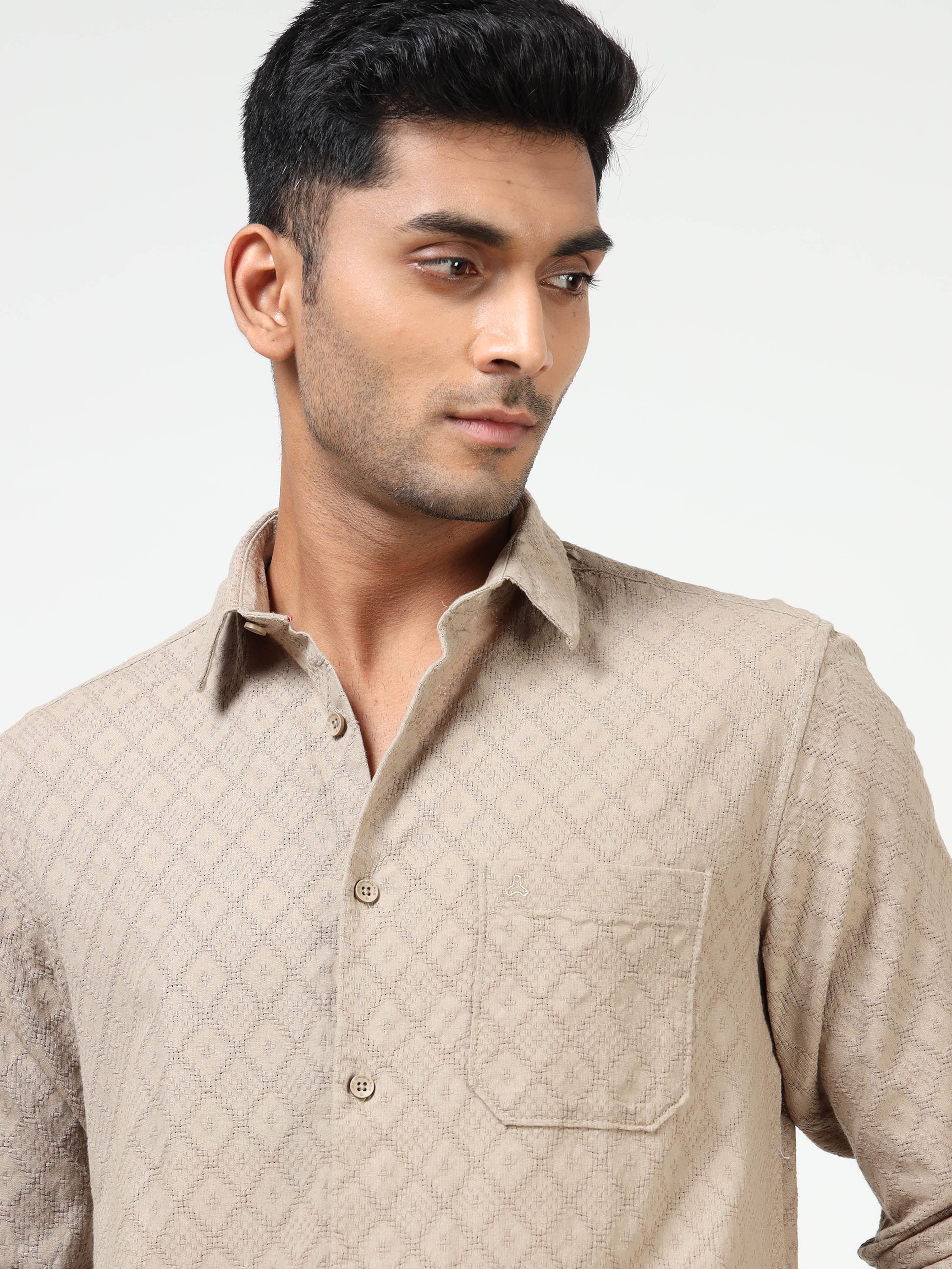 MEN'S BEIGE SOLID SLIM FIT SHIRT
