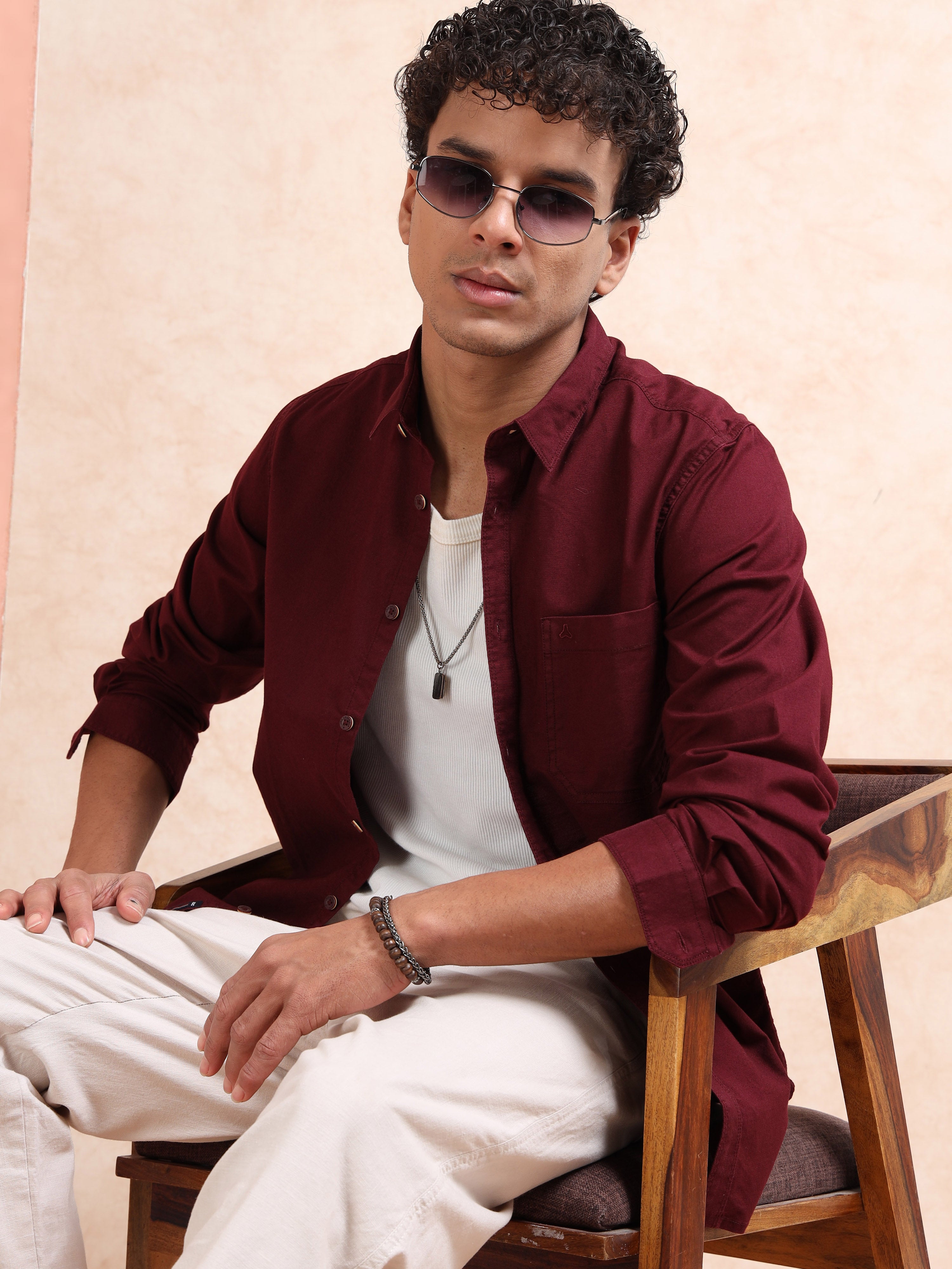 MEN'S MAROON SOLID SLIM FIT SHIRT
