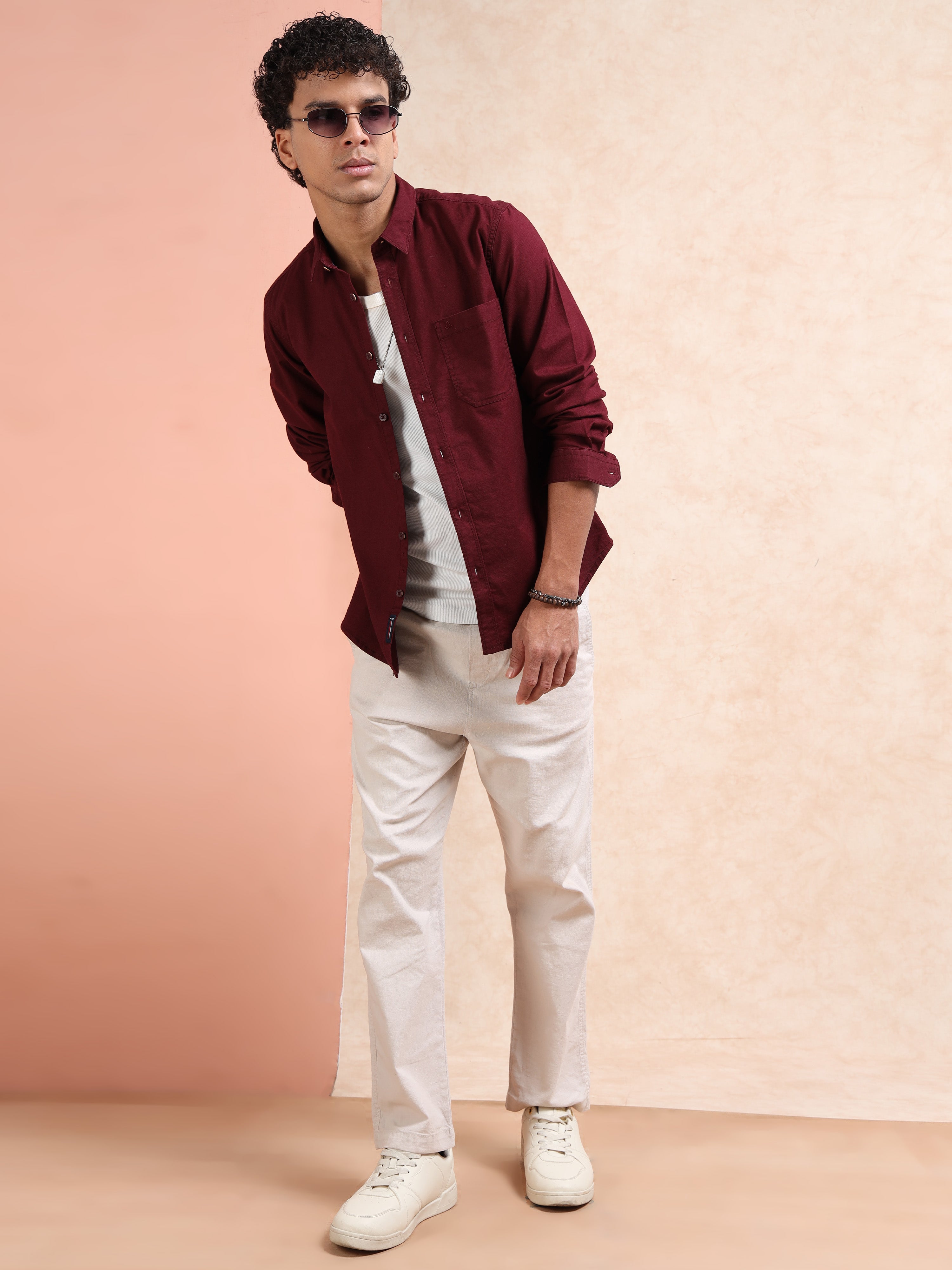 MEN'S MAROON SOLID SLIM FIT SHIRT