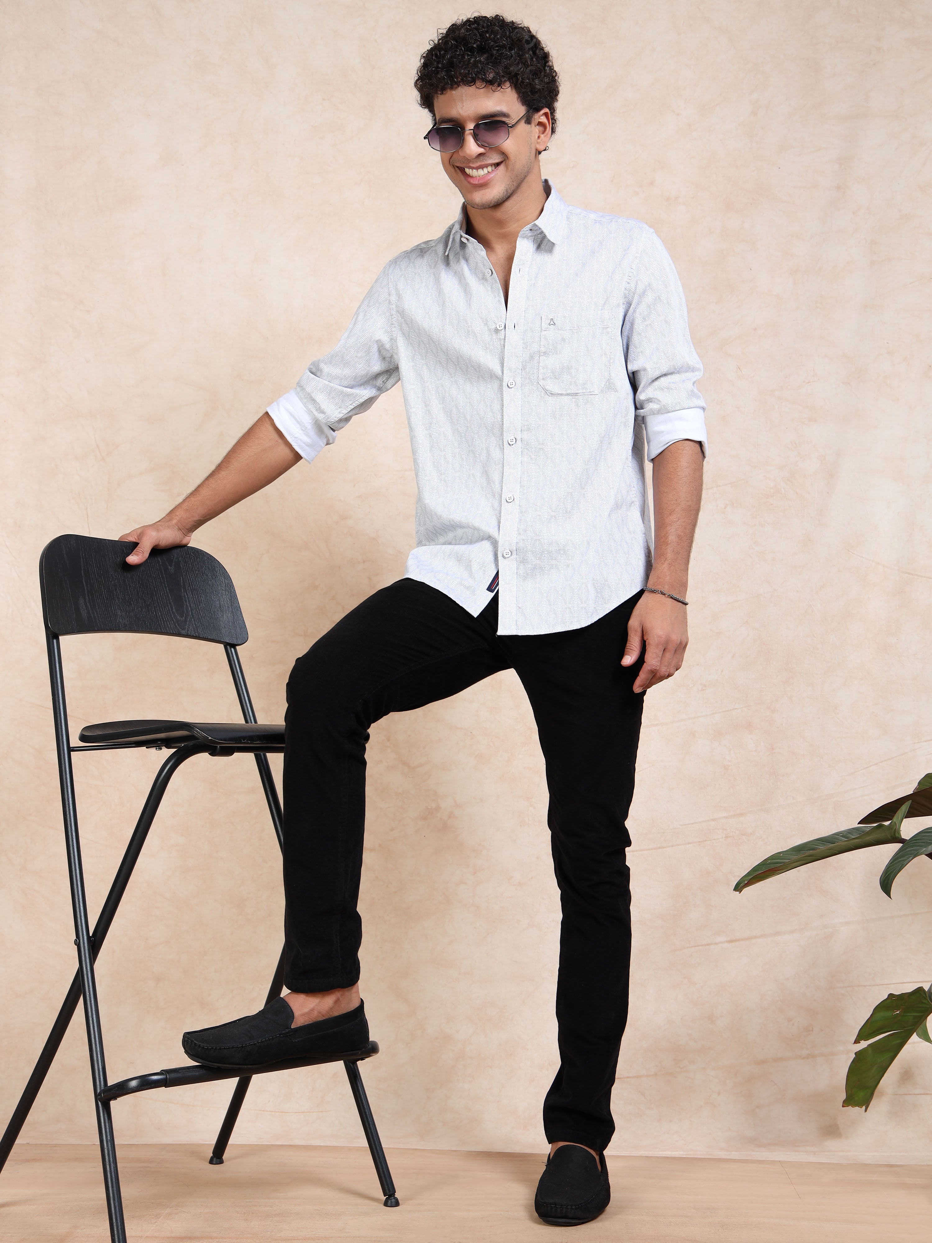 MEN'S WHITE PRINT SLIM FIT SHIRT