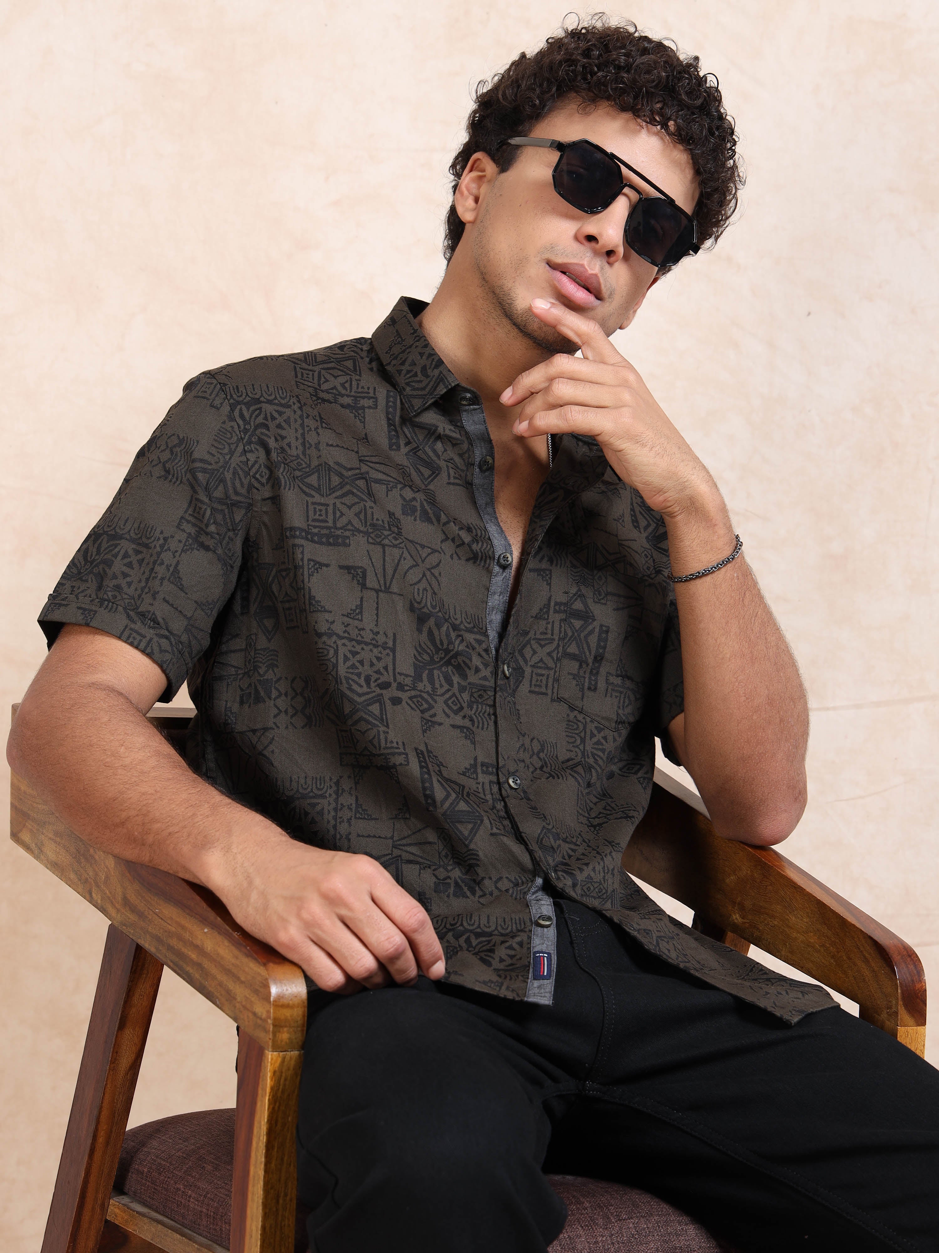 MEN'S GREEN SELF DESIGN SLIM FIT SHIRT