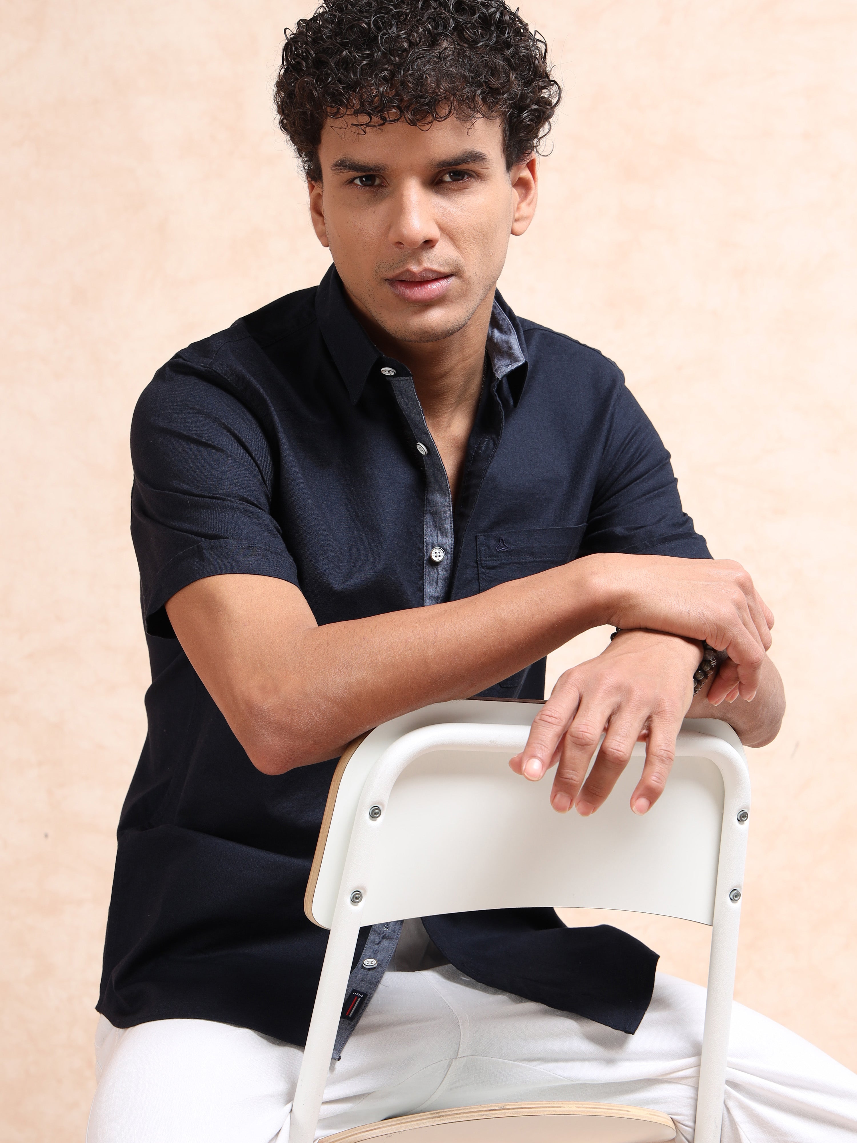 MEN'S NAVY SOLID SLIM FIT SHIRT