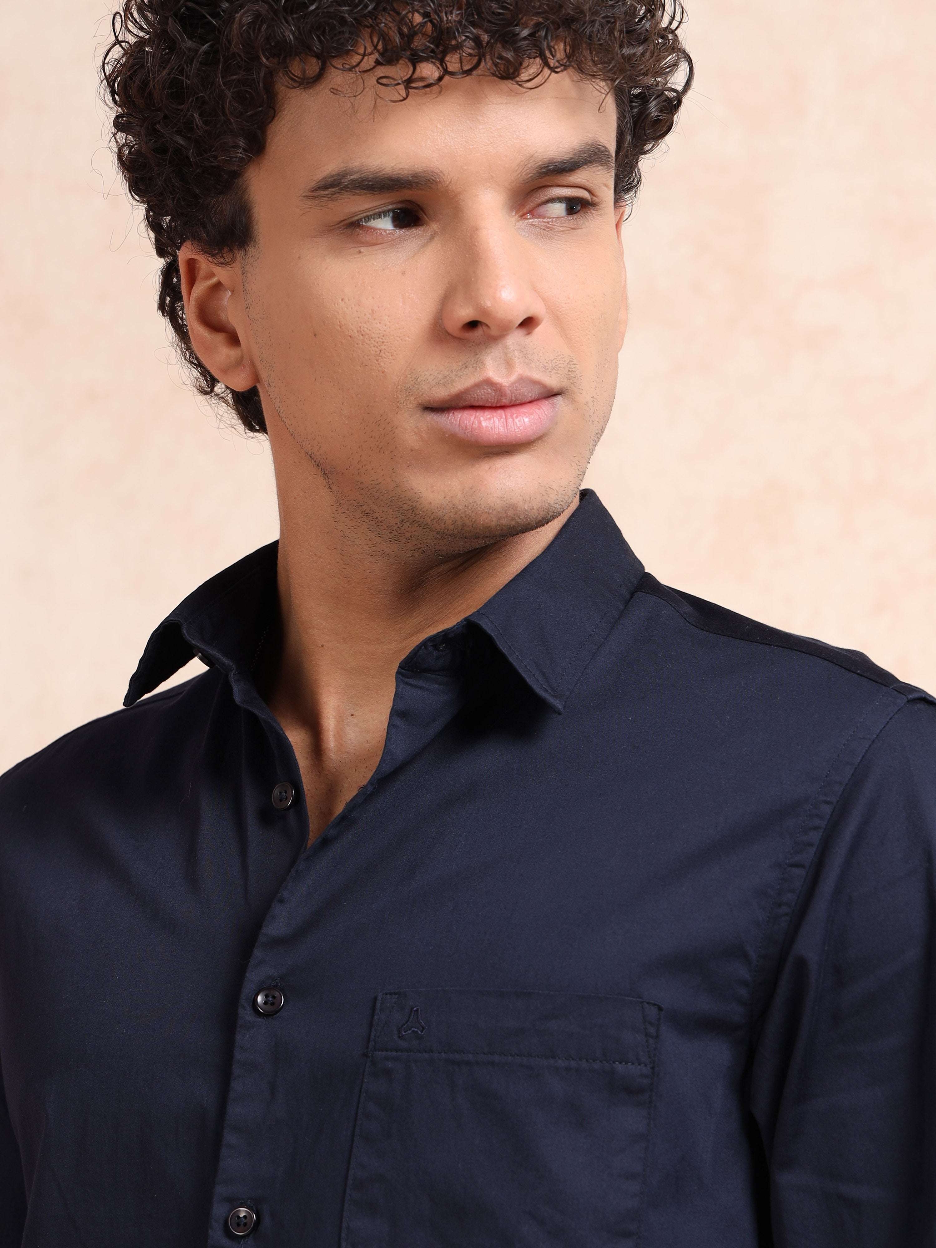 MEN'S NAVY SOLID SLIM FIT SHIRT