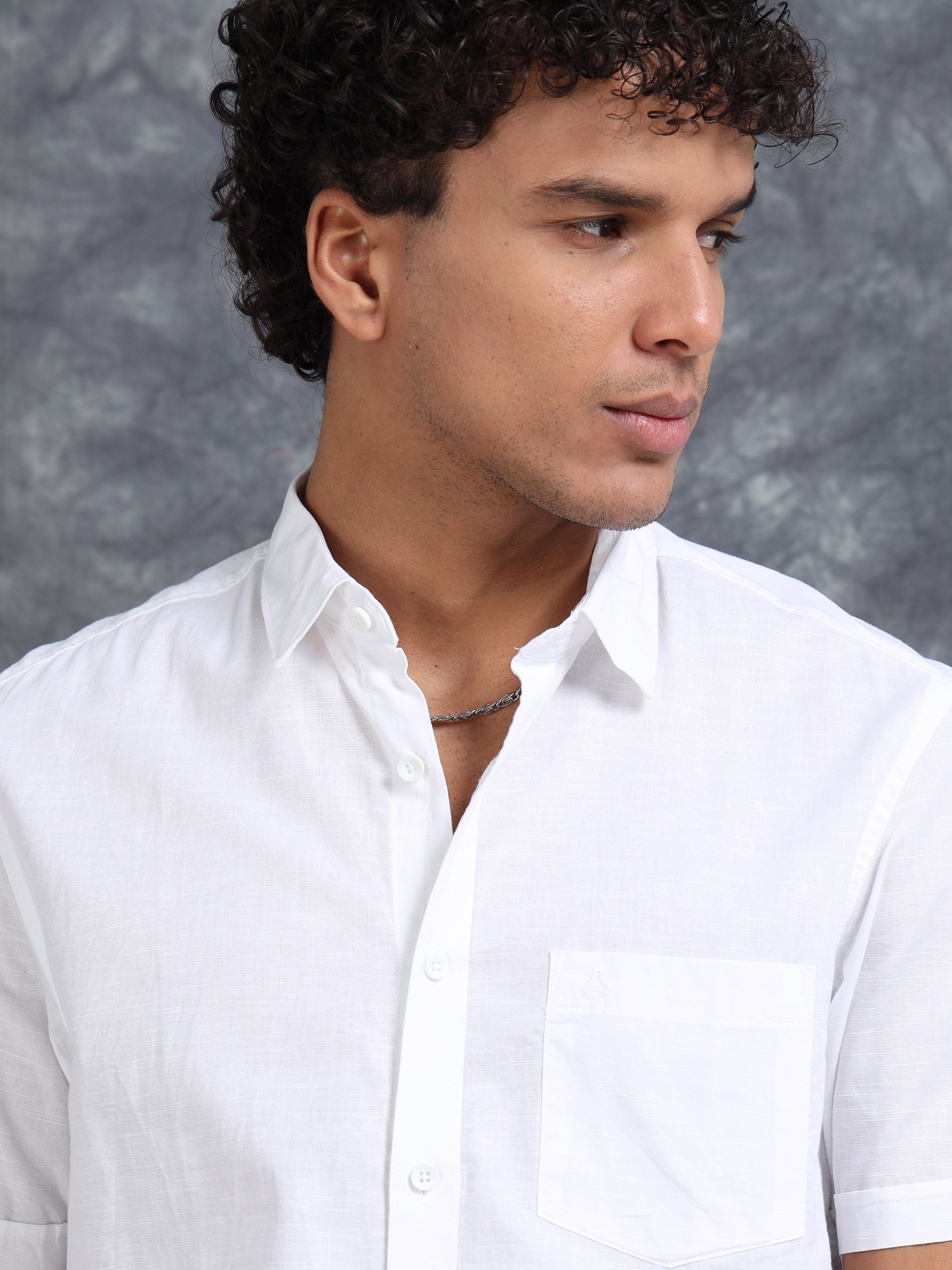 MEN'S WHITE SOLID SLIM FIT SHIRT