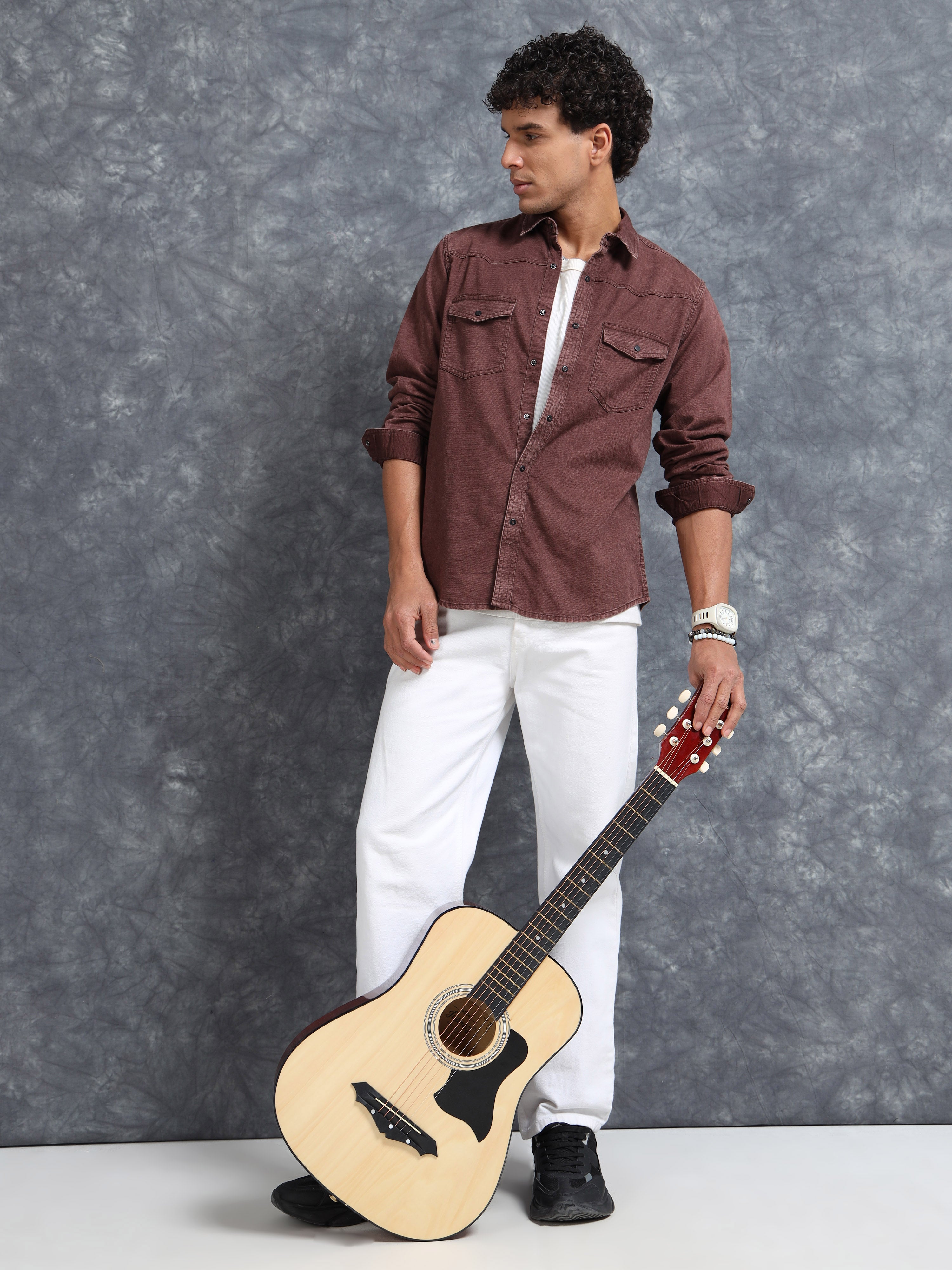 MEN'S BROWN DENIM SOLID SLIM FIT SHIRT