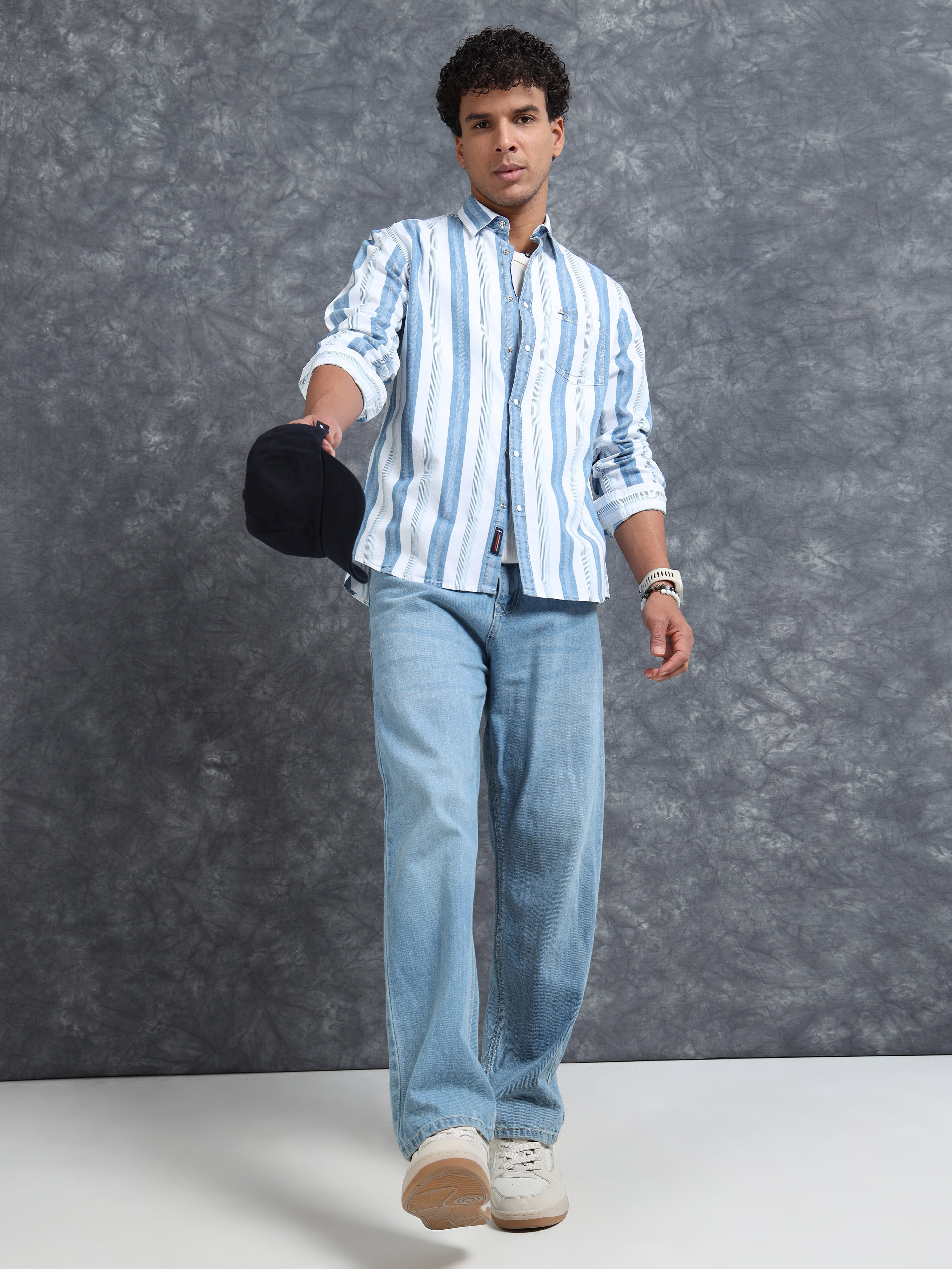 MEN'S WHITE INDIGO STRIPES SLIM FIT SHIRT