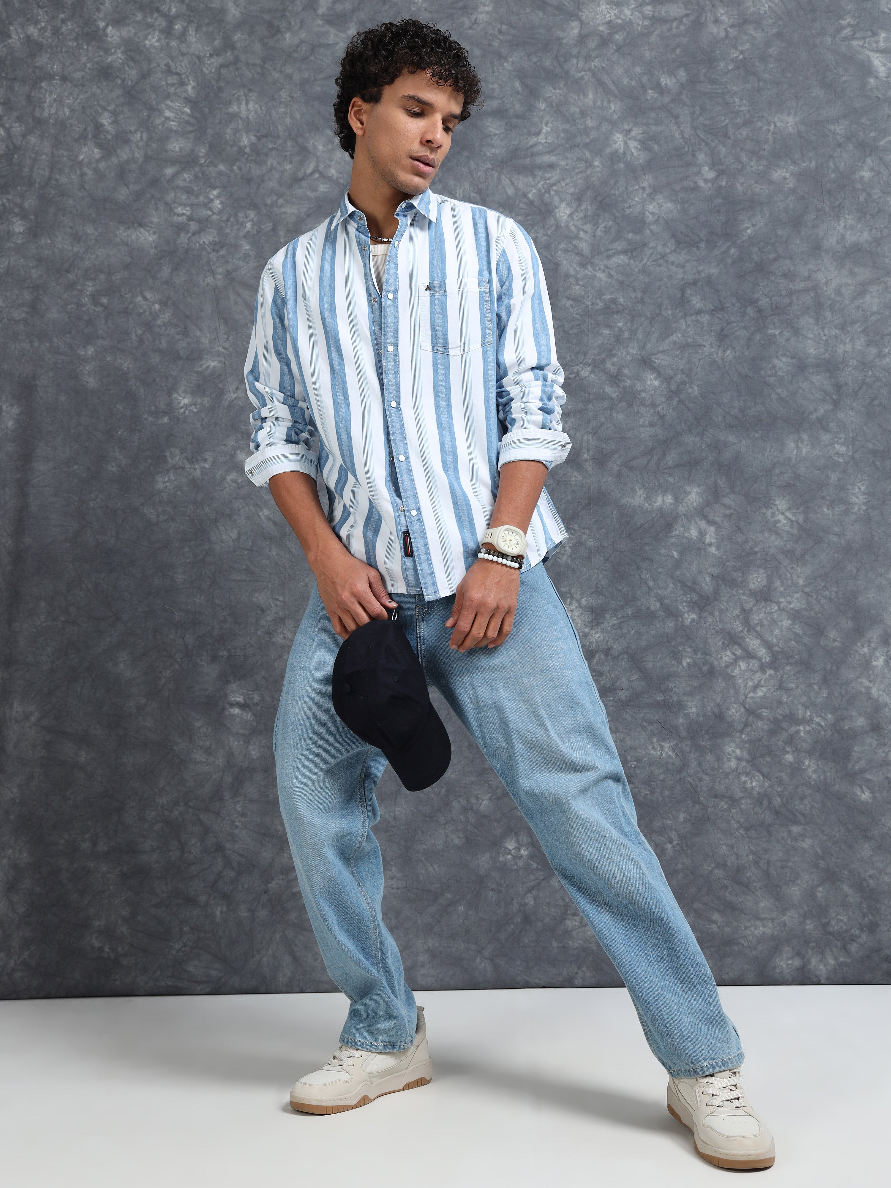 MEN'S WHITE INDIGO STRIPES SLIM FIT SHIRT