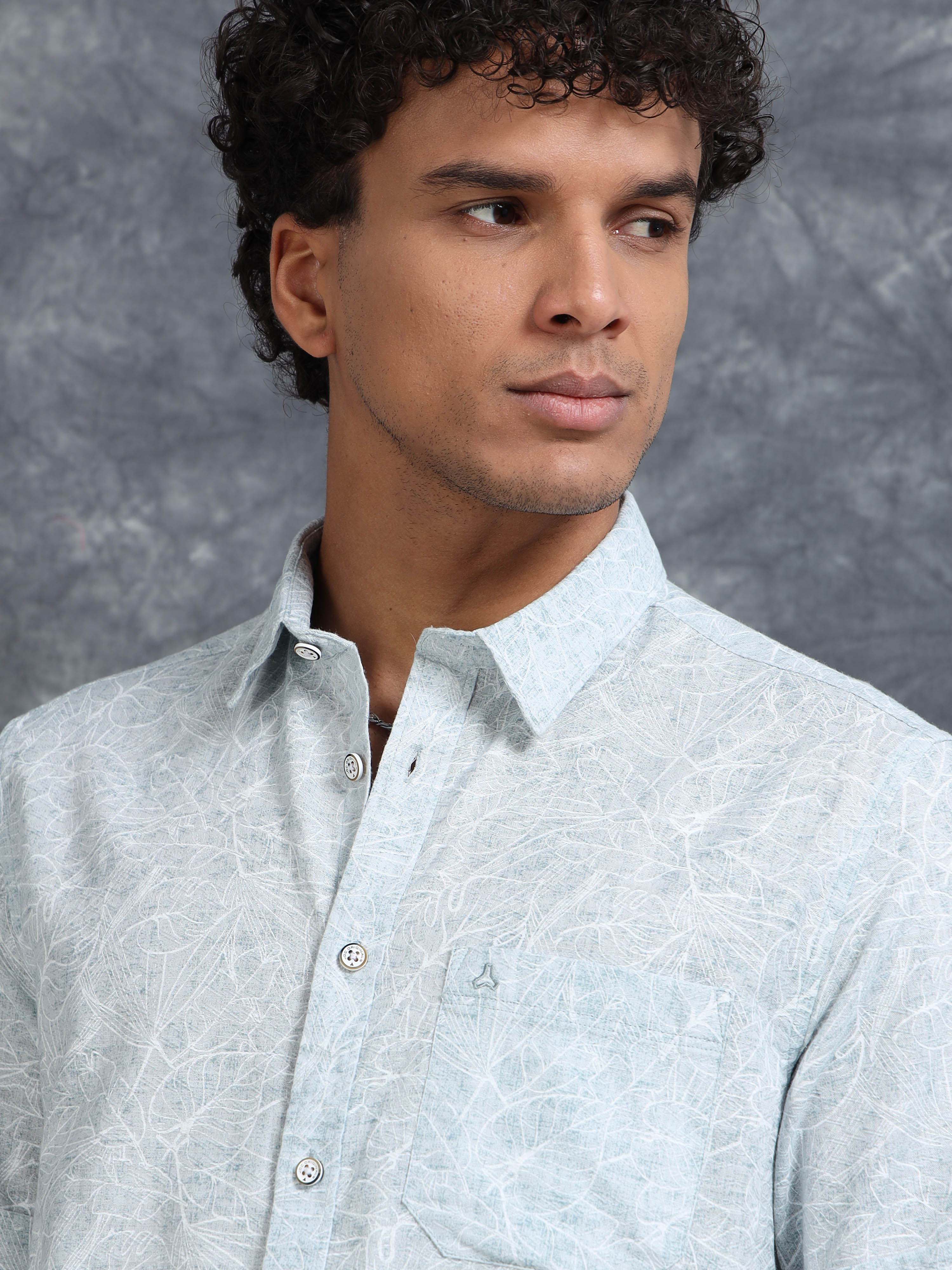 MEN'S BLUE PRINT SLIM FIT SHIRT