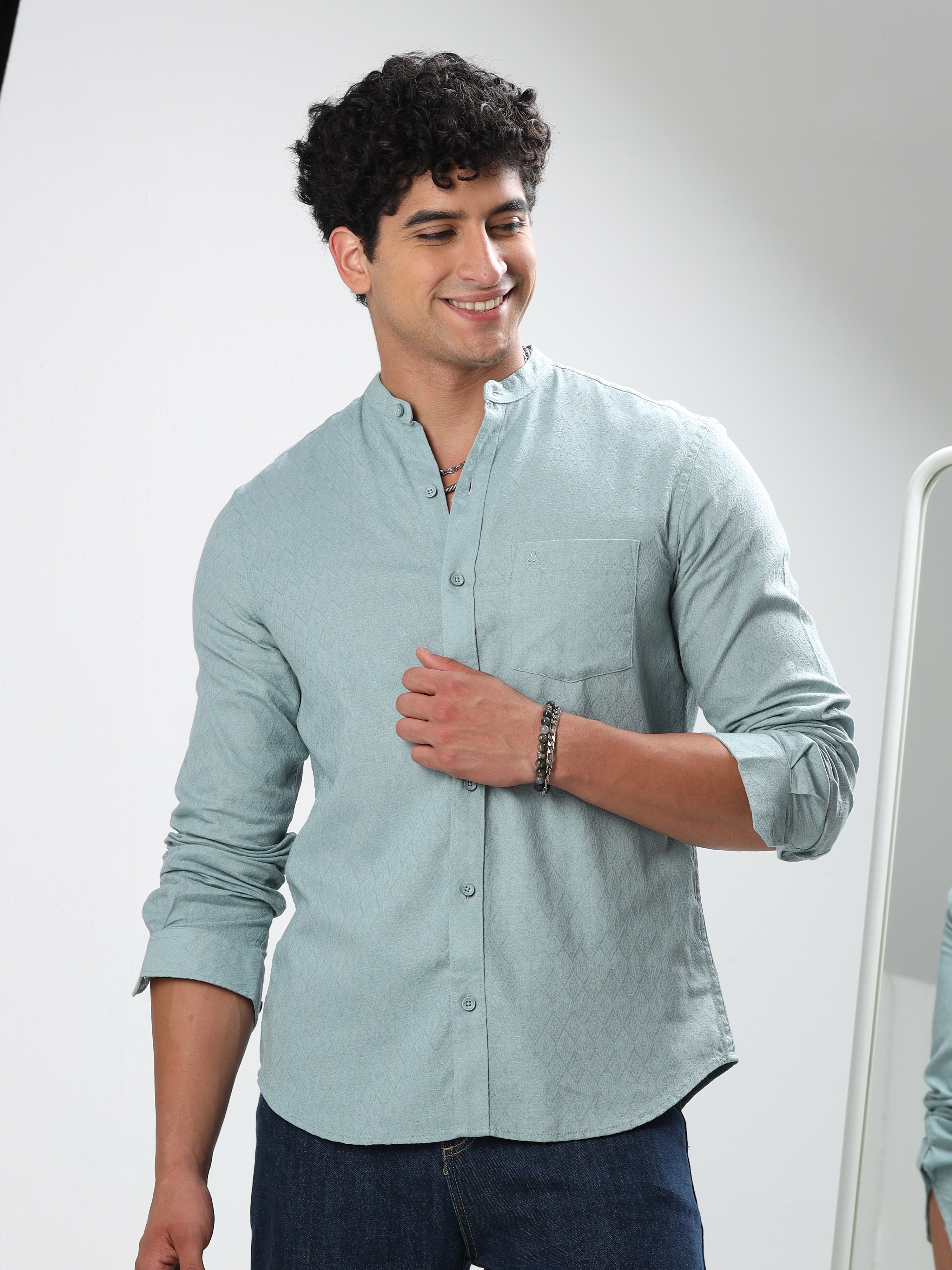 MEN'S PERIAN BLUE SOLID SLIM FIT SHIRT