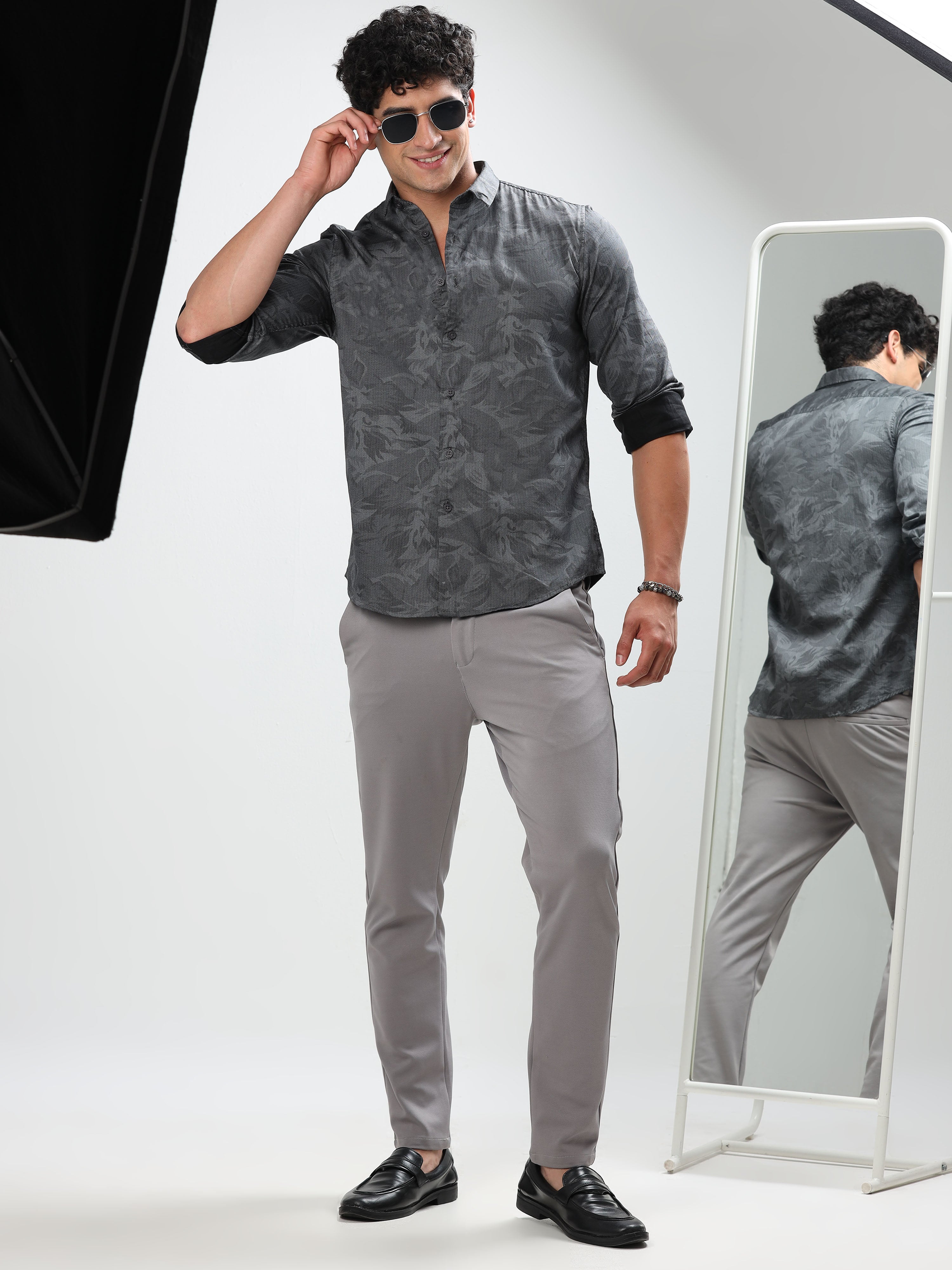 MEN'S NAVY PRINT SLIM FIT SHIRT