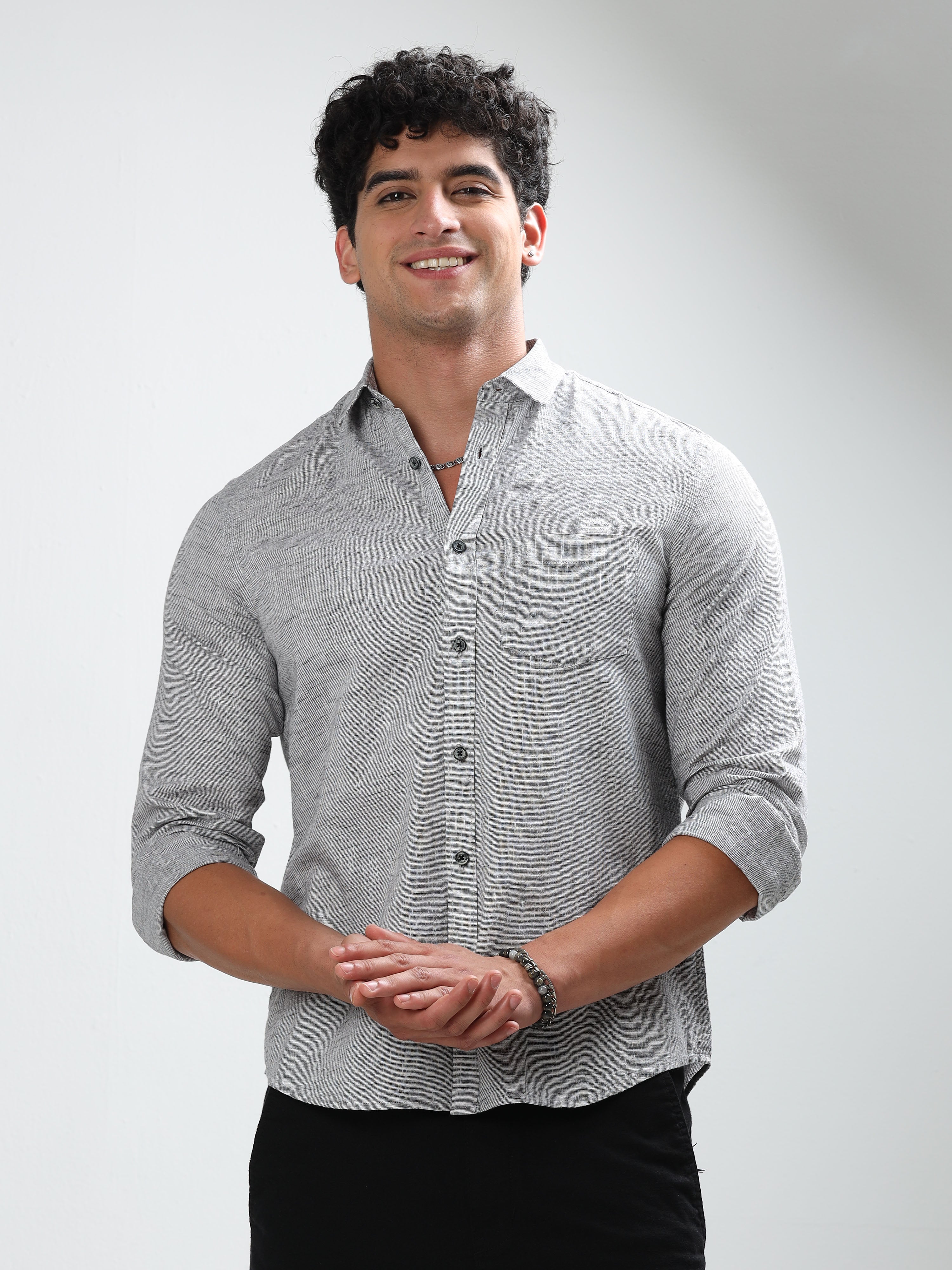 MEN'S BLACK SOLID SLIM FIT SHIRT