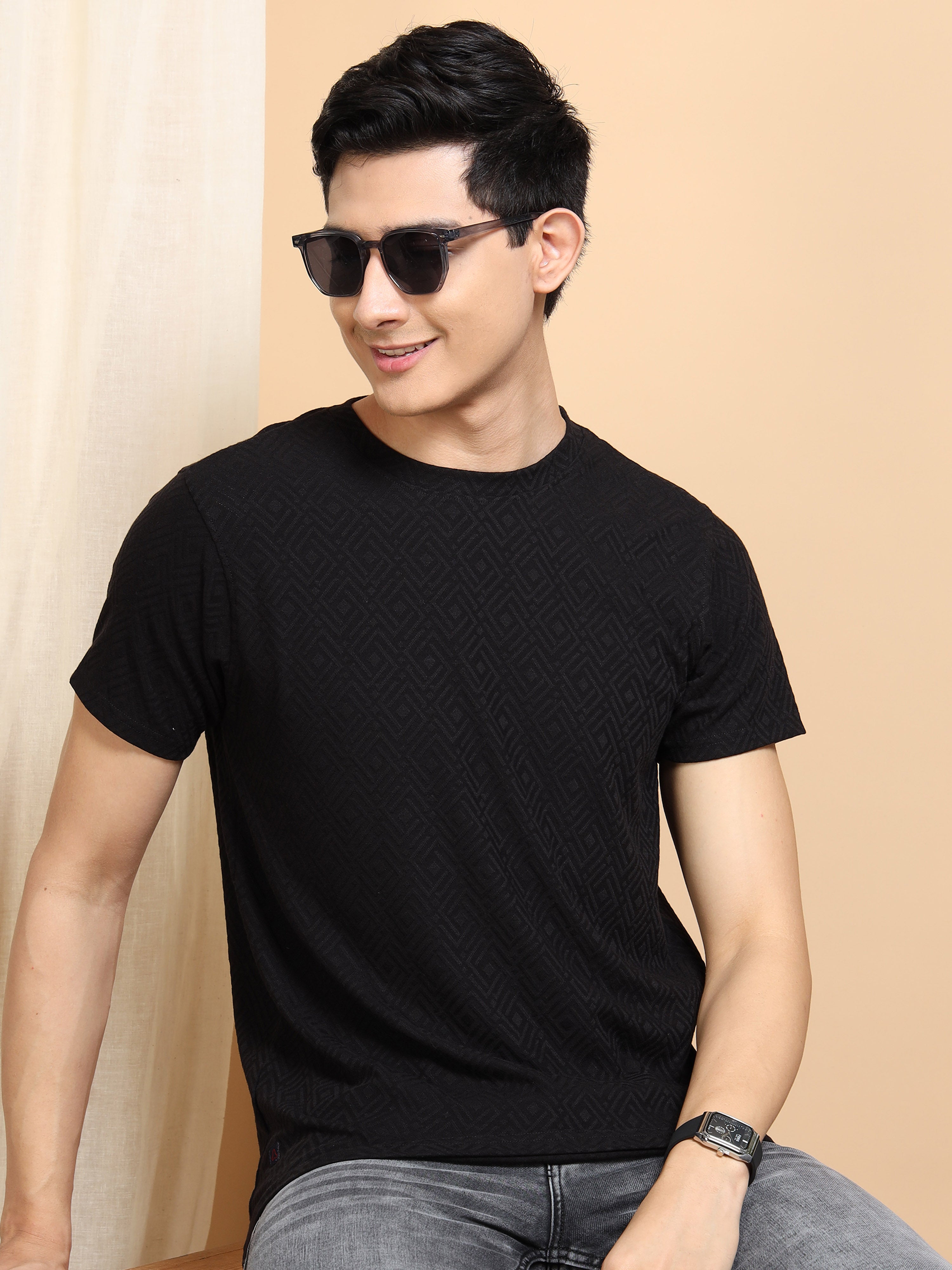 MEN'S BLACK SLIM FIT T SHIRT