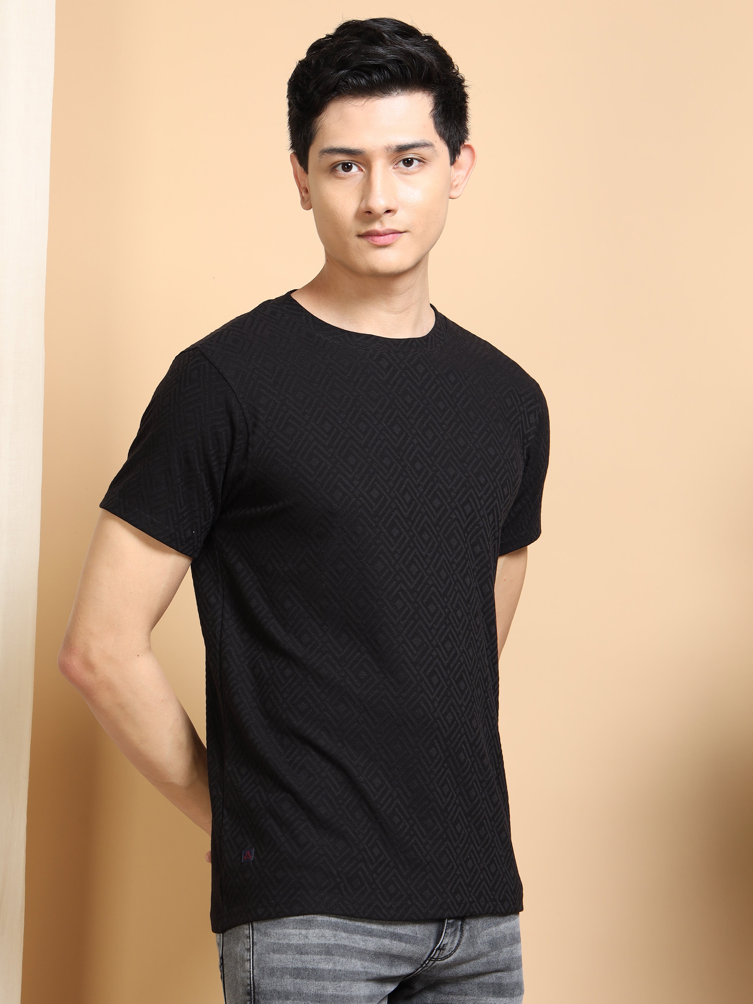 MEN'S BLACK SLIM FIT T SHIRT