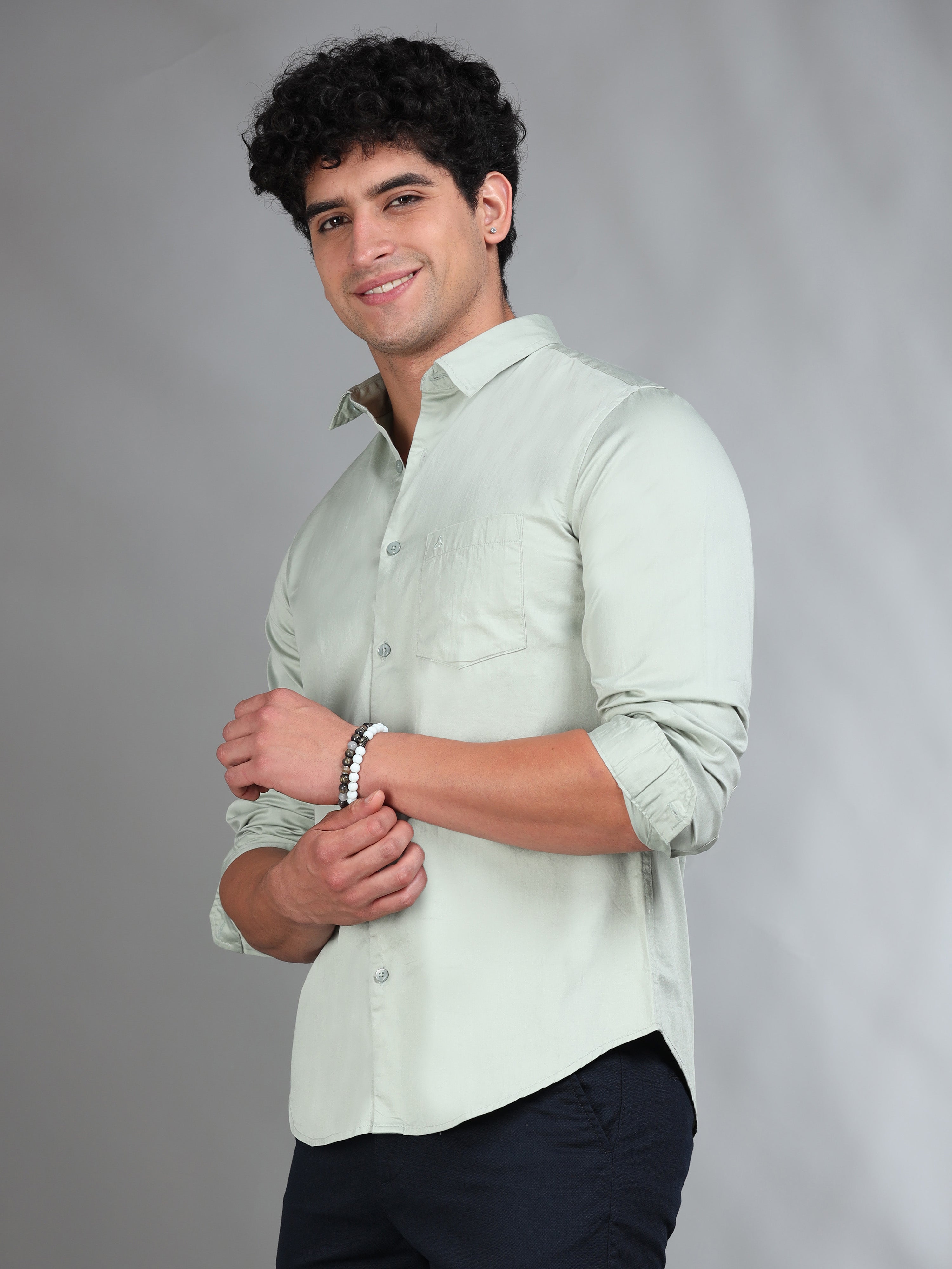 MEN'S LT.GREEN SOLID SLIM FIT SHIRT