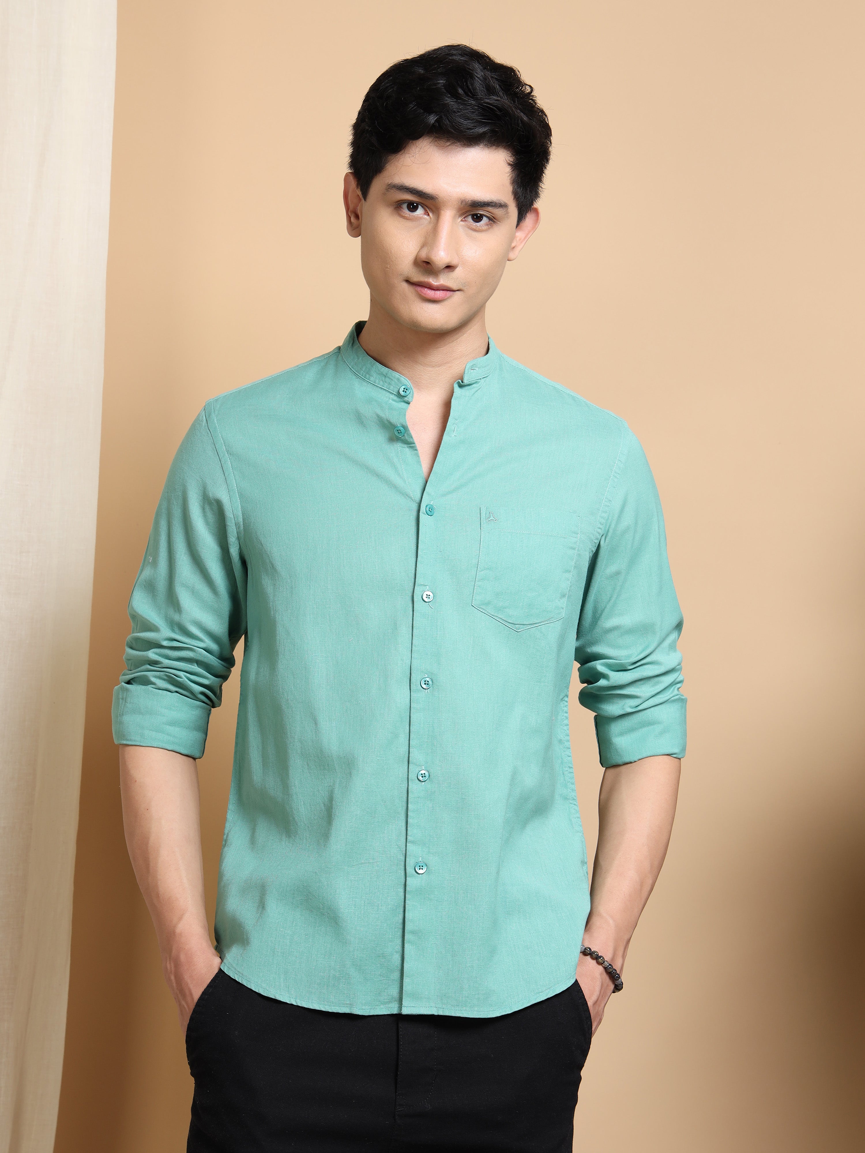 MEN'S EMERALD SOLID SLIM FIT SHIRT