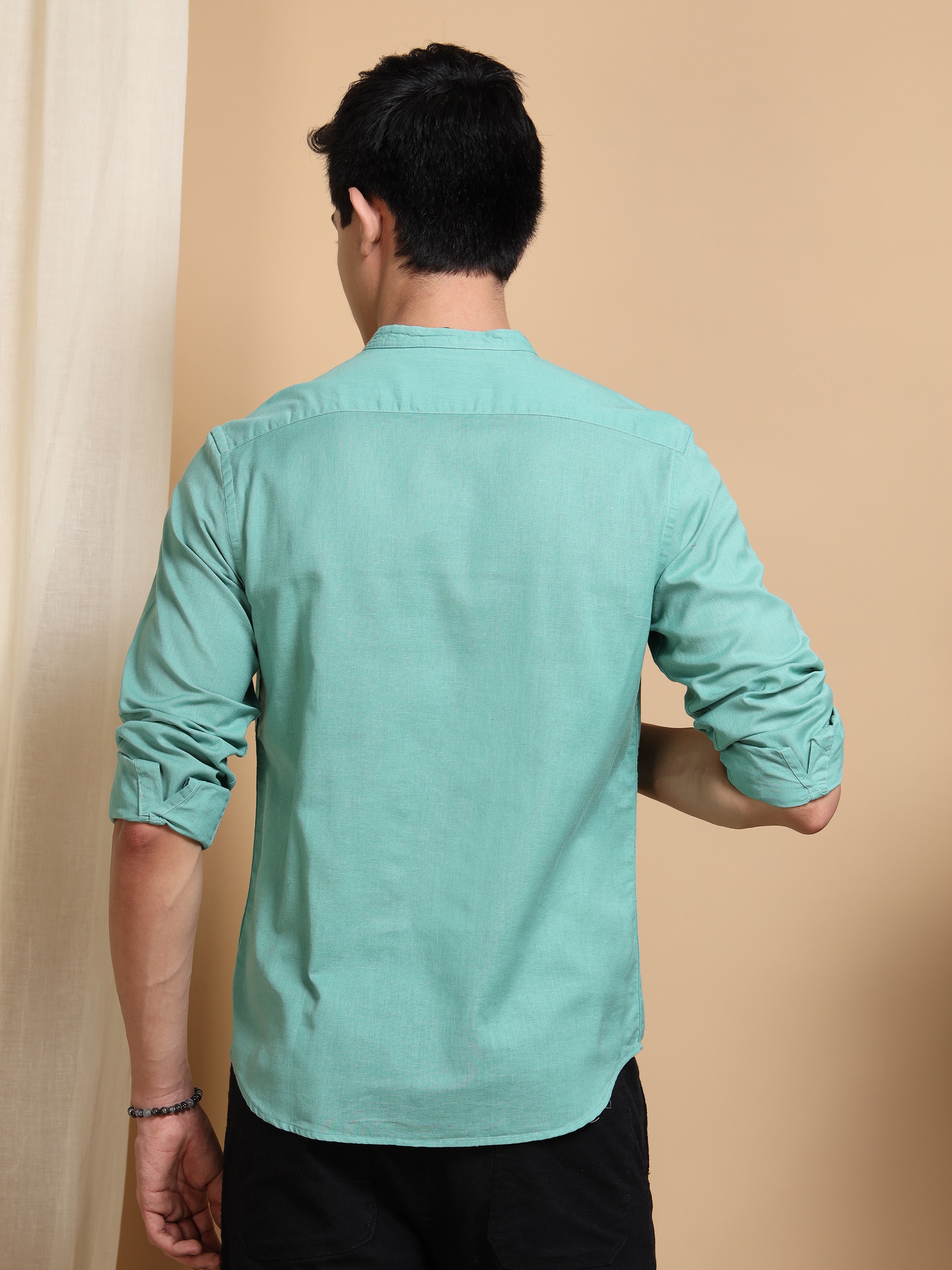 MEN'S EMERALD SOLID SLIM FIT SHIRT