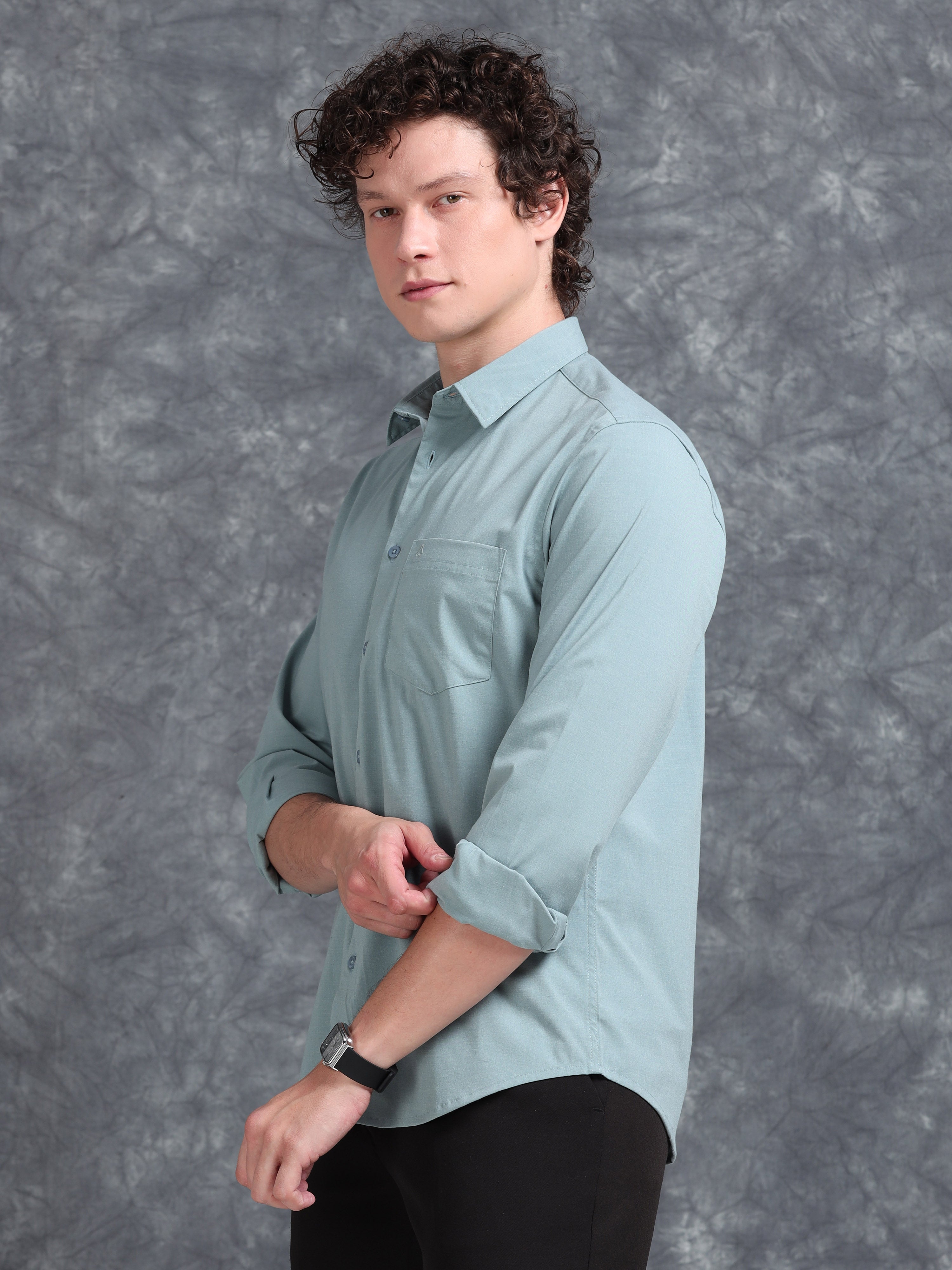 MEN'S LT.GREEN SOLID SLIM FIT SHIRT