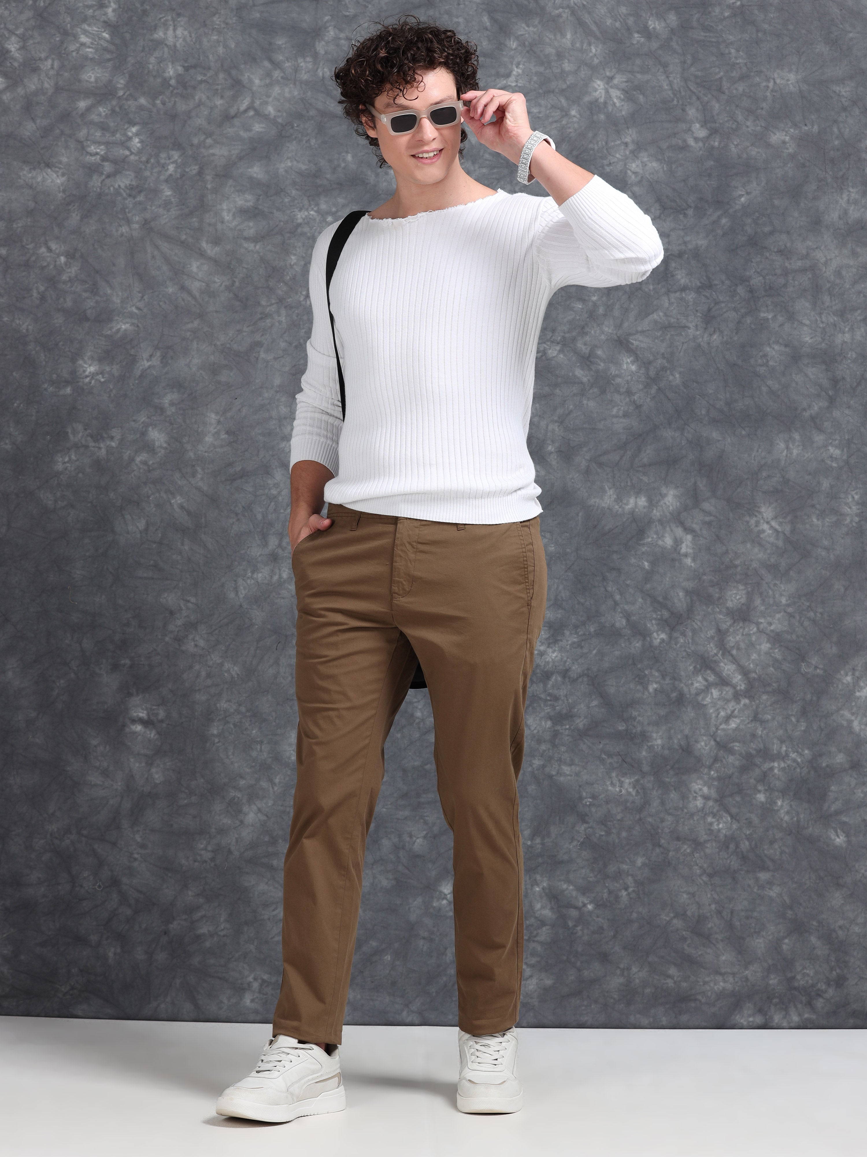 MEN'S DK.KHAKI SOLID SLIM FIT TROUSER