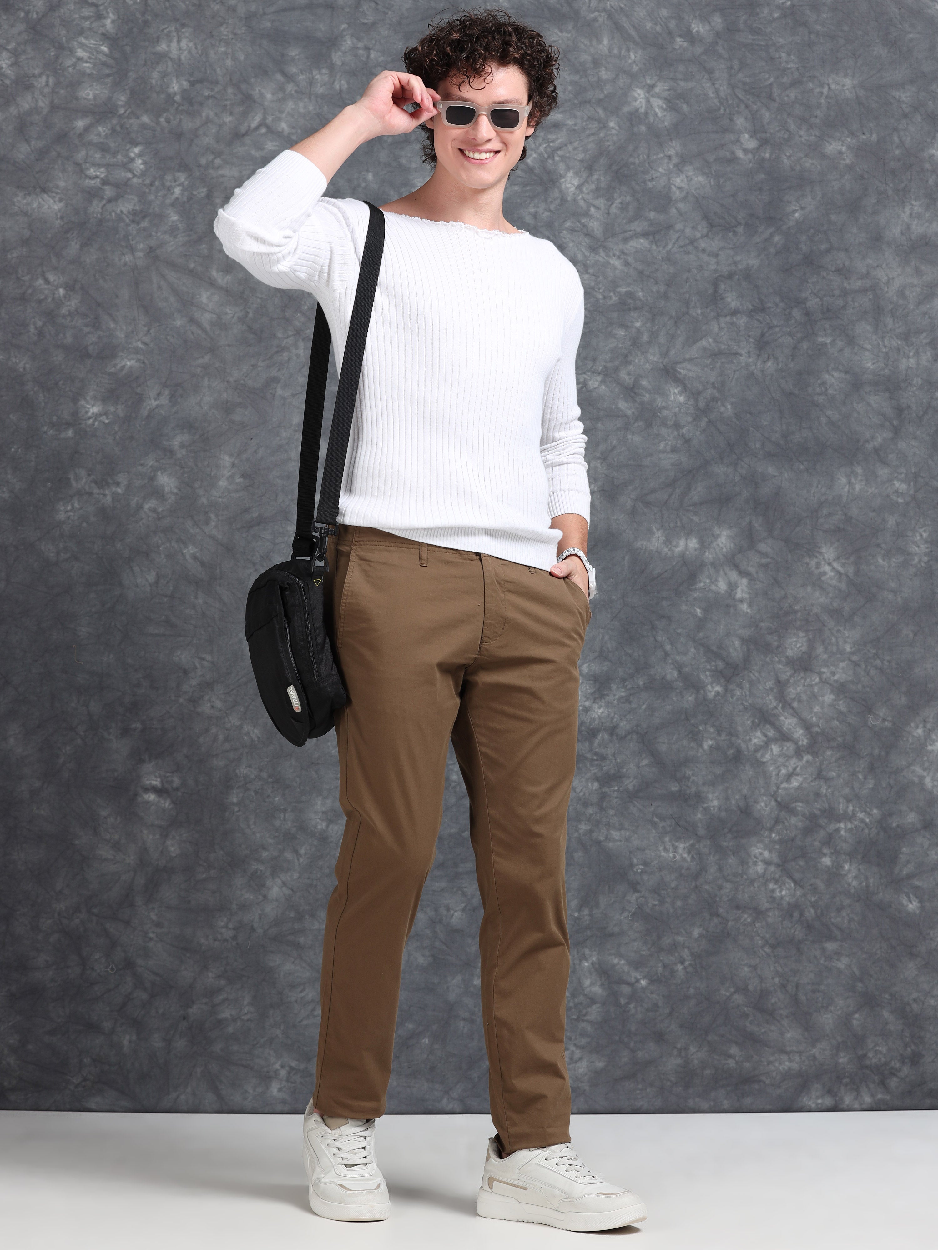 MEN'S DK.KHAKI SOLID SLIM FIT TROUSER
