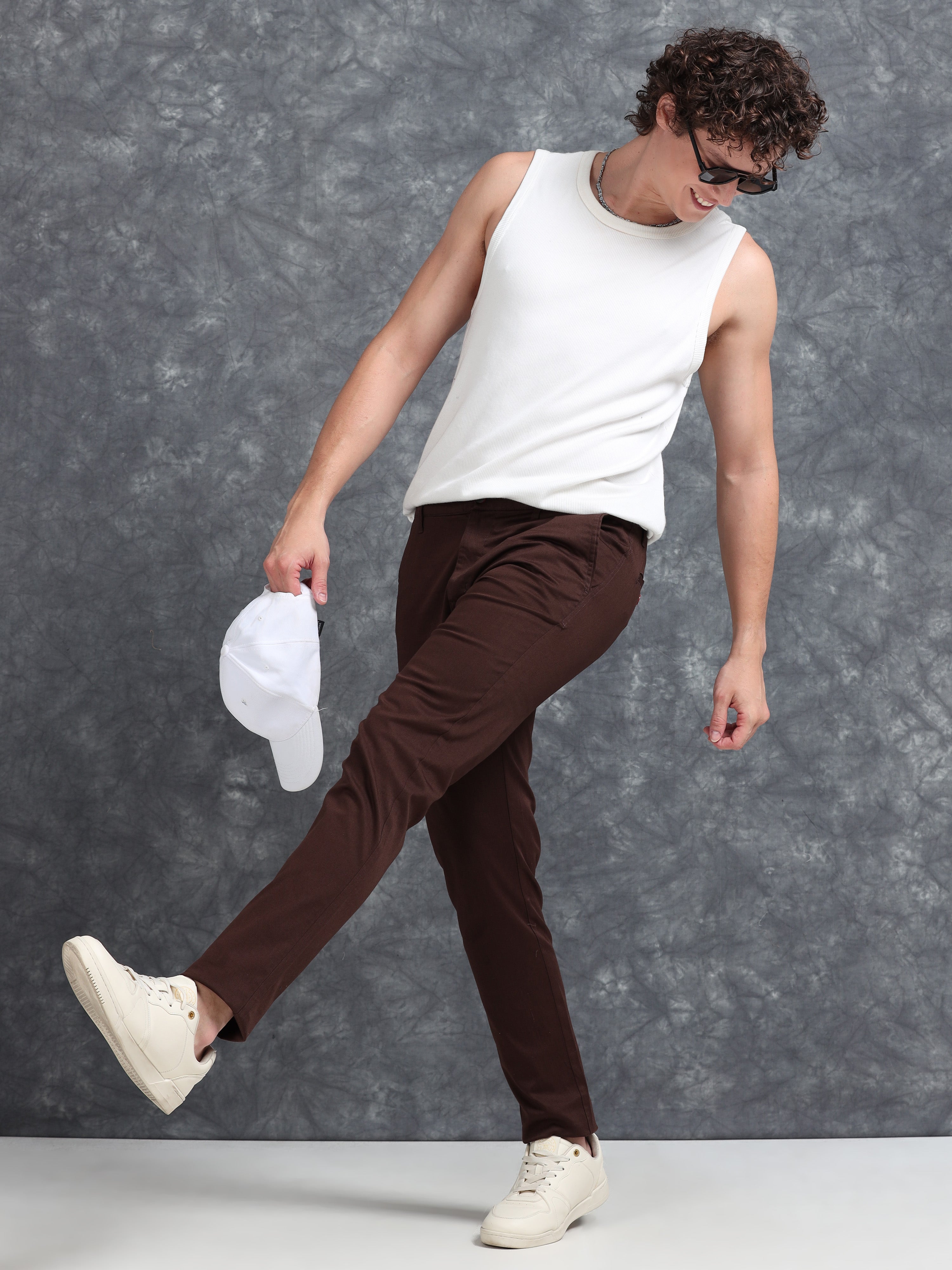 MEN'S COFFEE SOLID SLIM FIT TROUSER