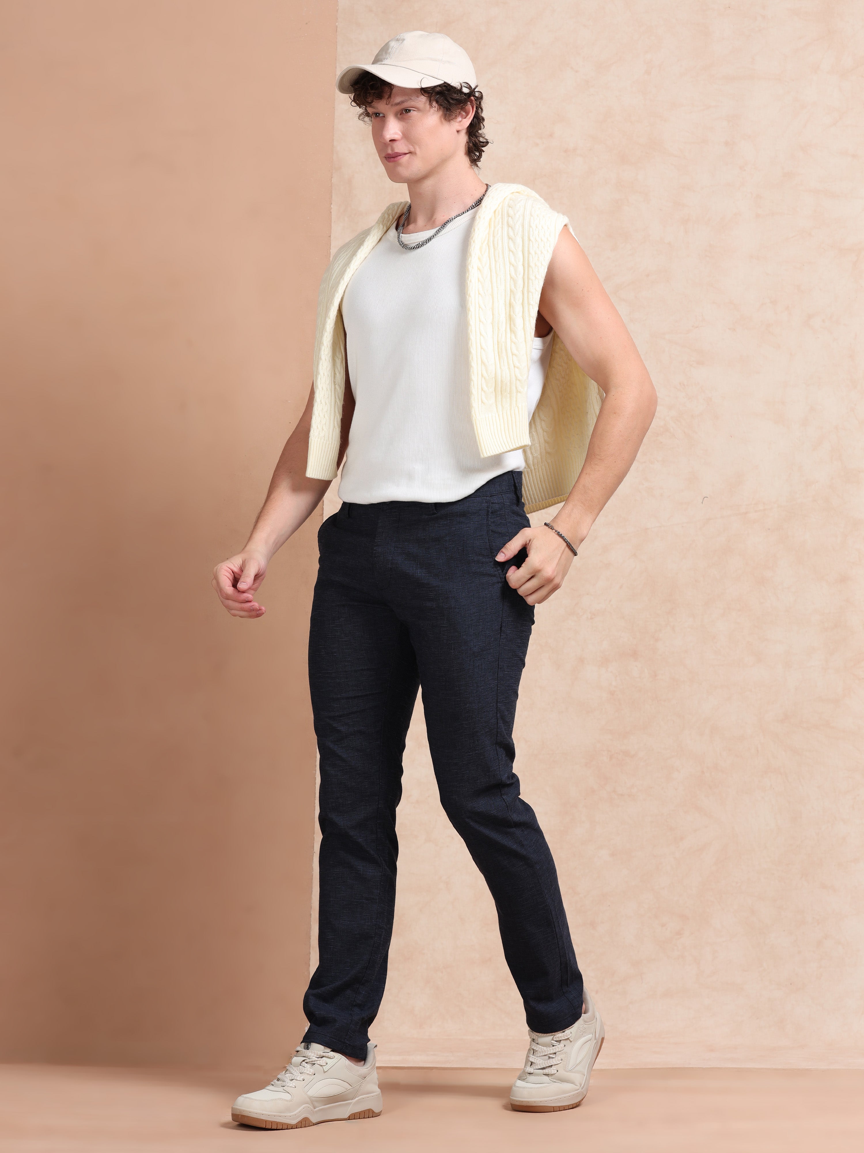 MEN'S NAVY SOLID SLIM FIT TROUSER