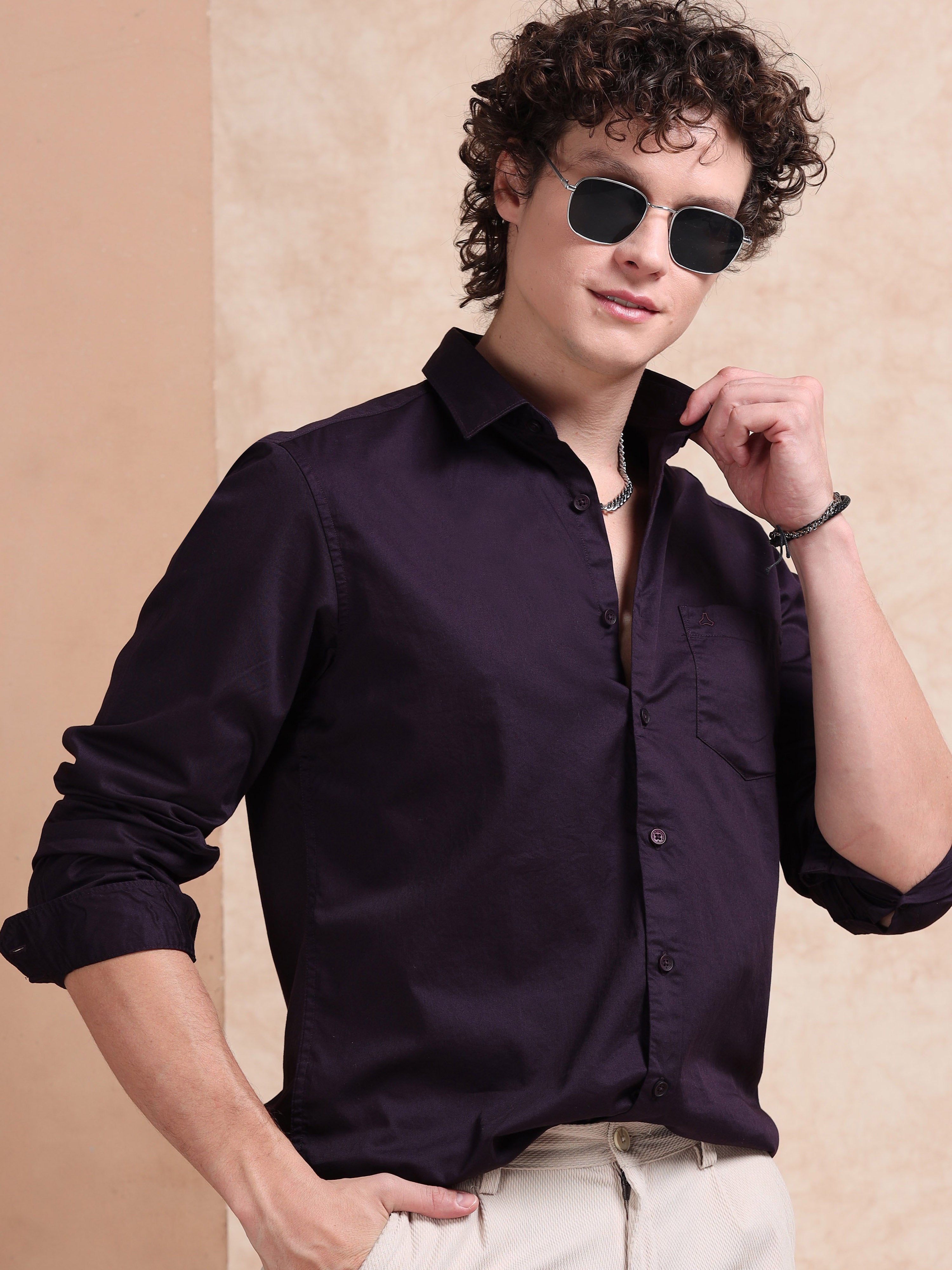 MEN'S WINE SOLID SLIM FIT SHIRT