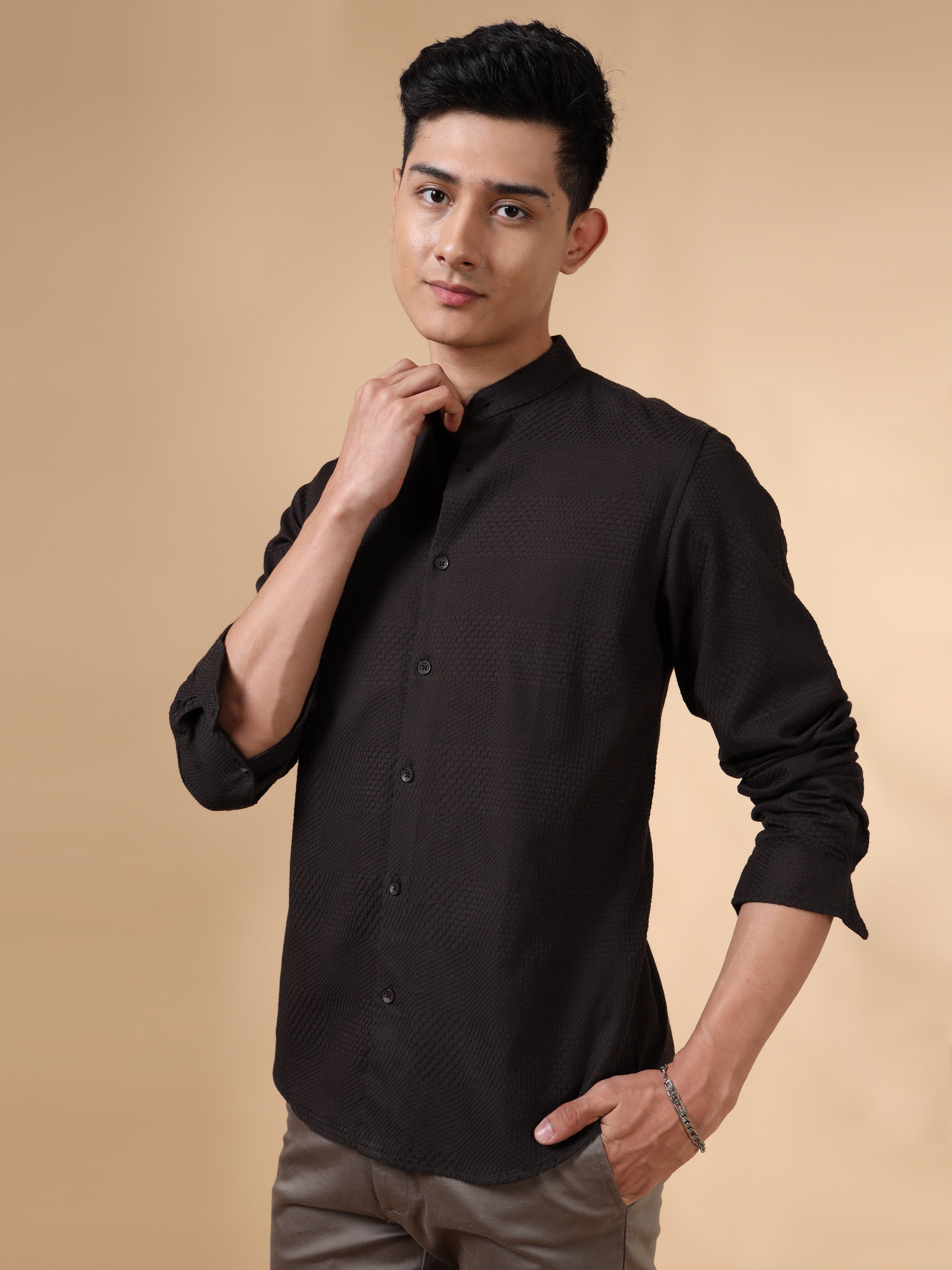 MEN'S DK GREY SOLID SLIM FIT SHIRT