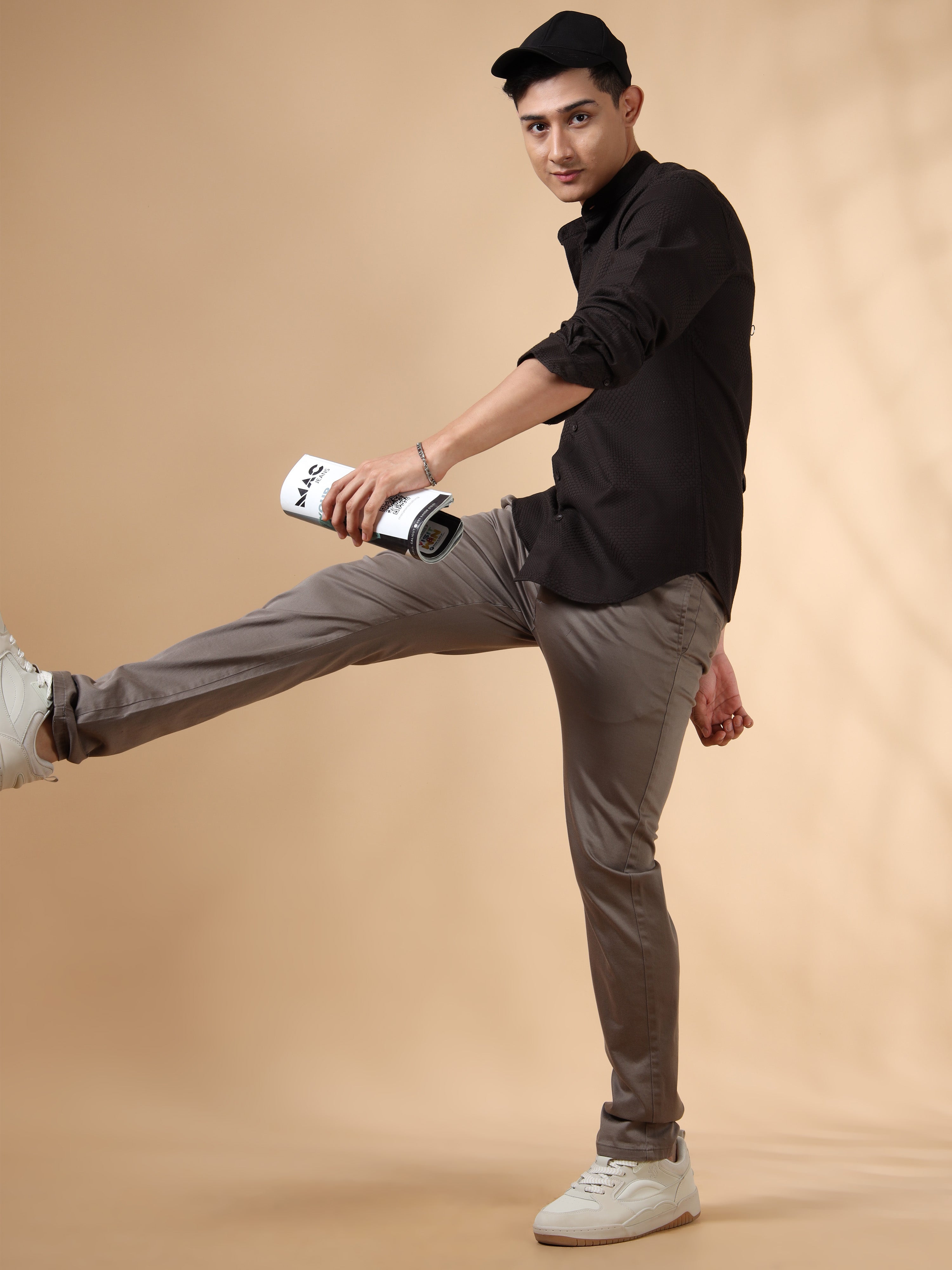 MEN'S DK GREY SOLID SLIM FIT SHIRT