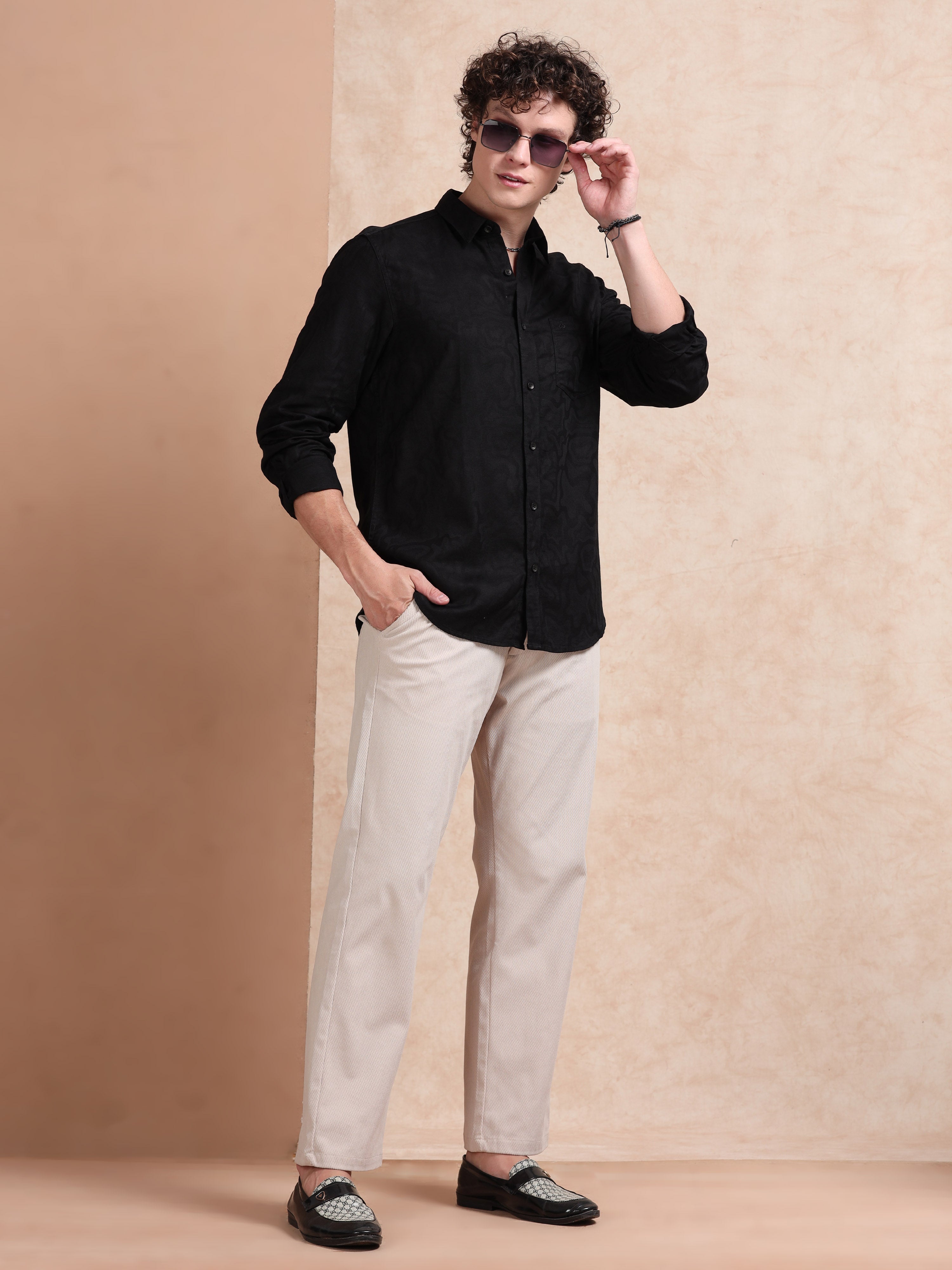 MEN'S BLACK SELF DESIGN SLIM FIT SHIRT