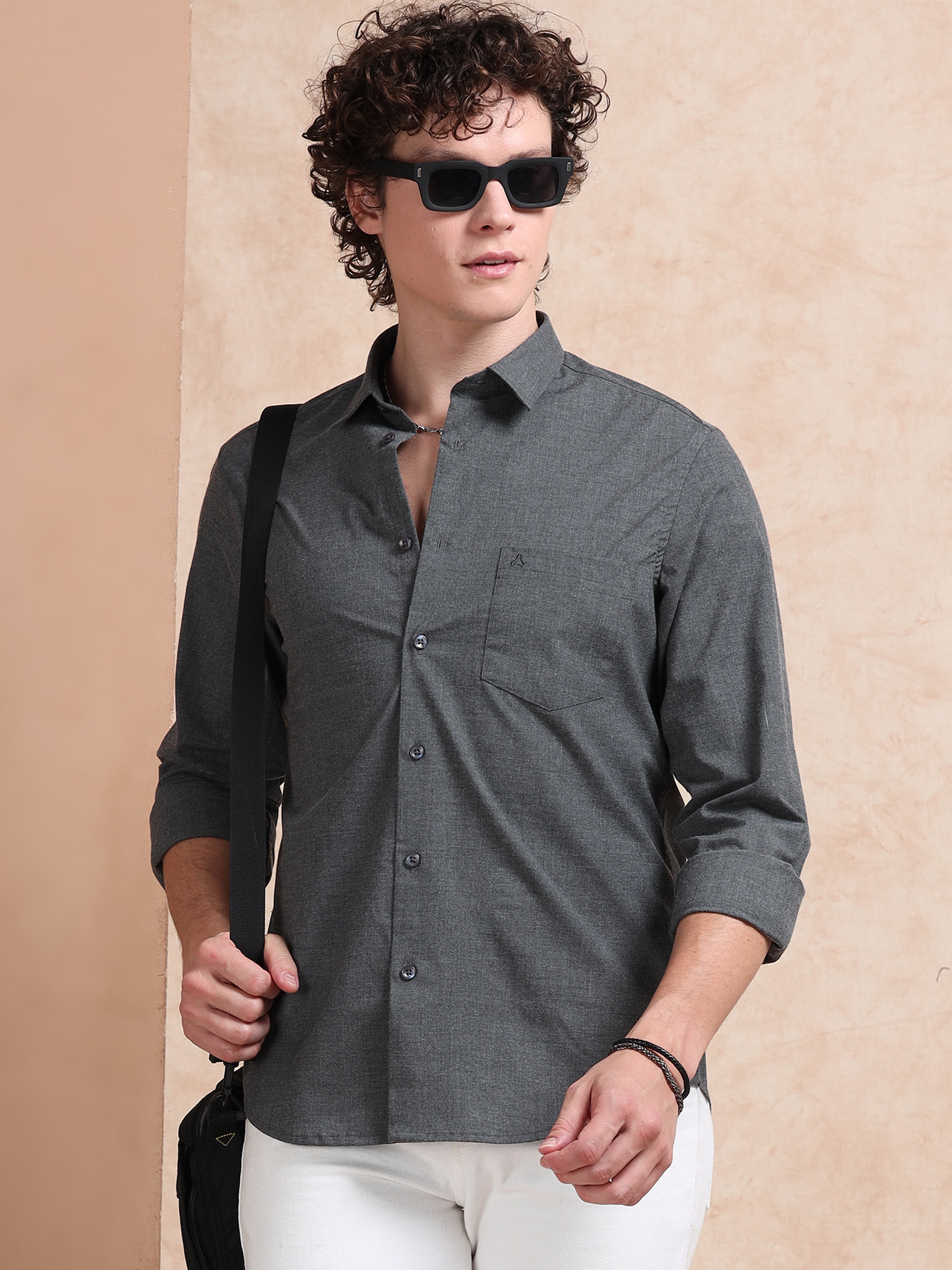 MEN'S DK.GREY SOLID SLIM FIT SHIRT