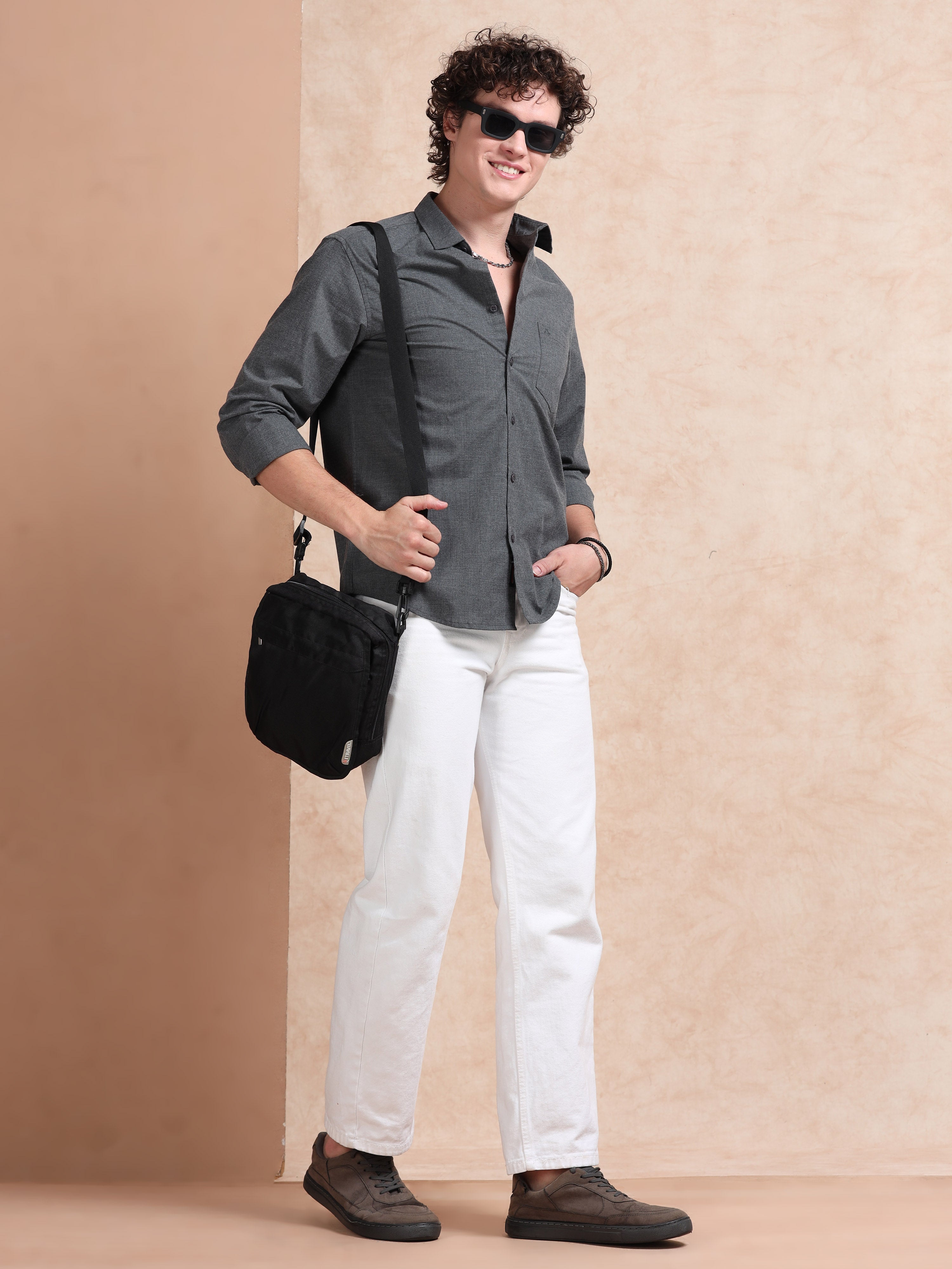 MEN'S DK.GREY SOLID SLIM FIT SHIRT