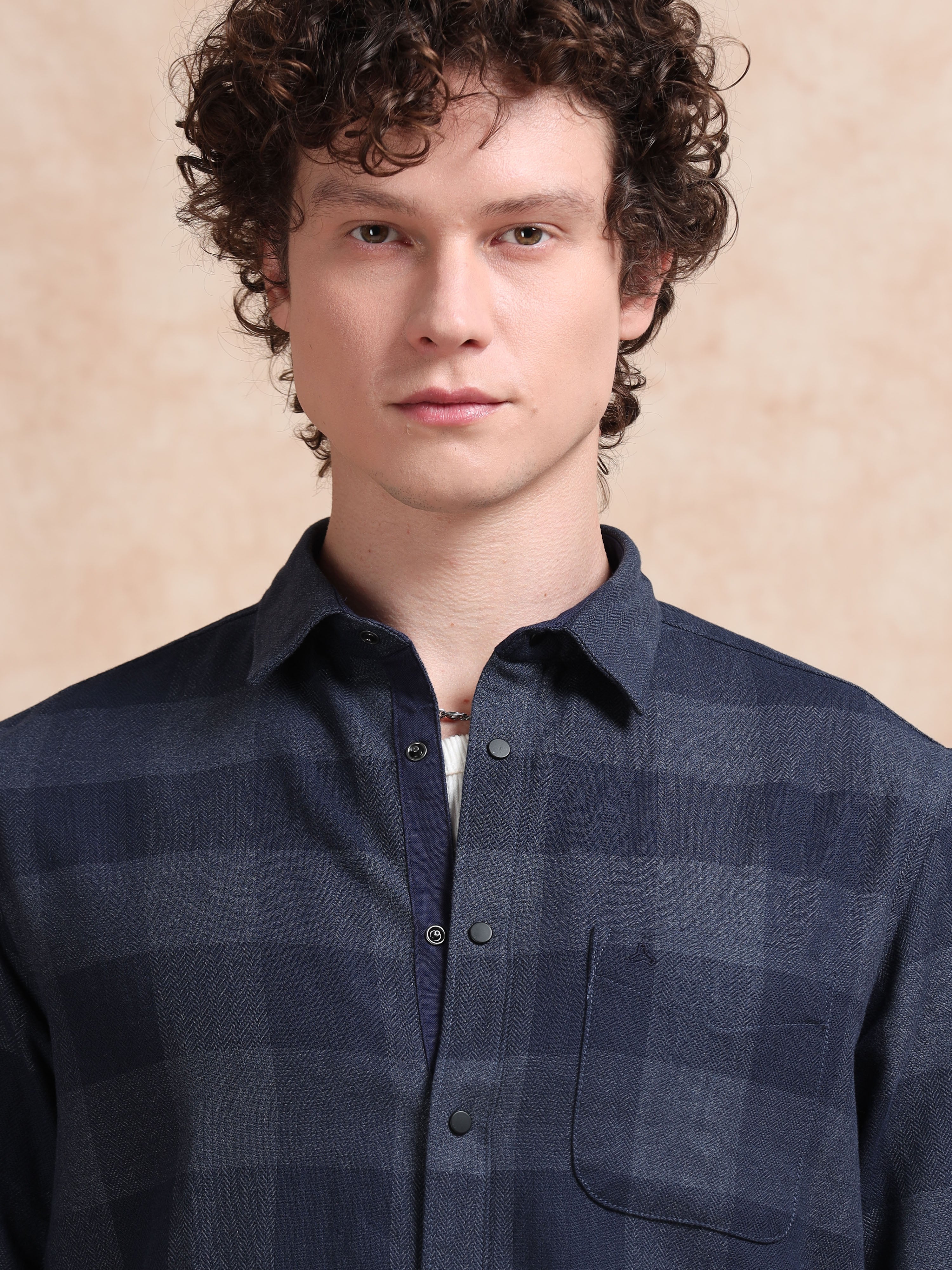 MEN'S NAVY CHECKS SLIM FIT SHIRT