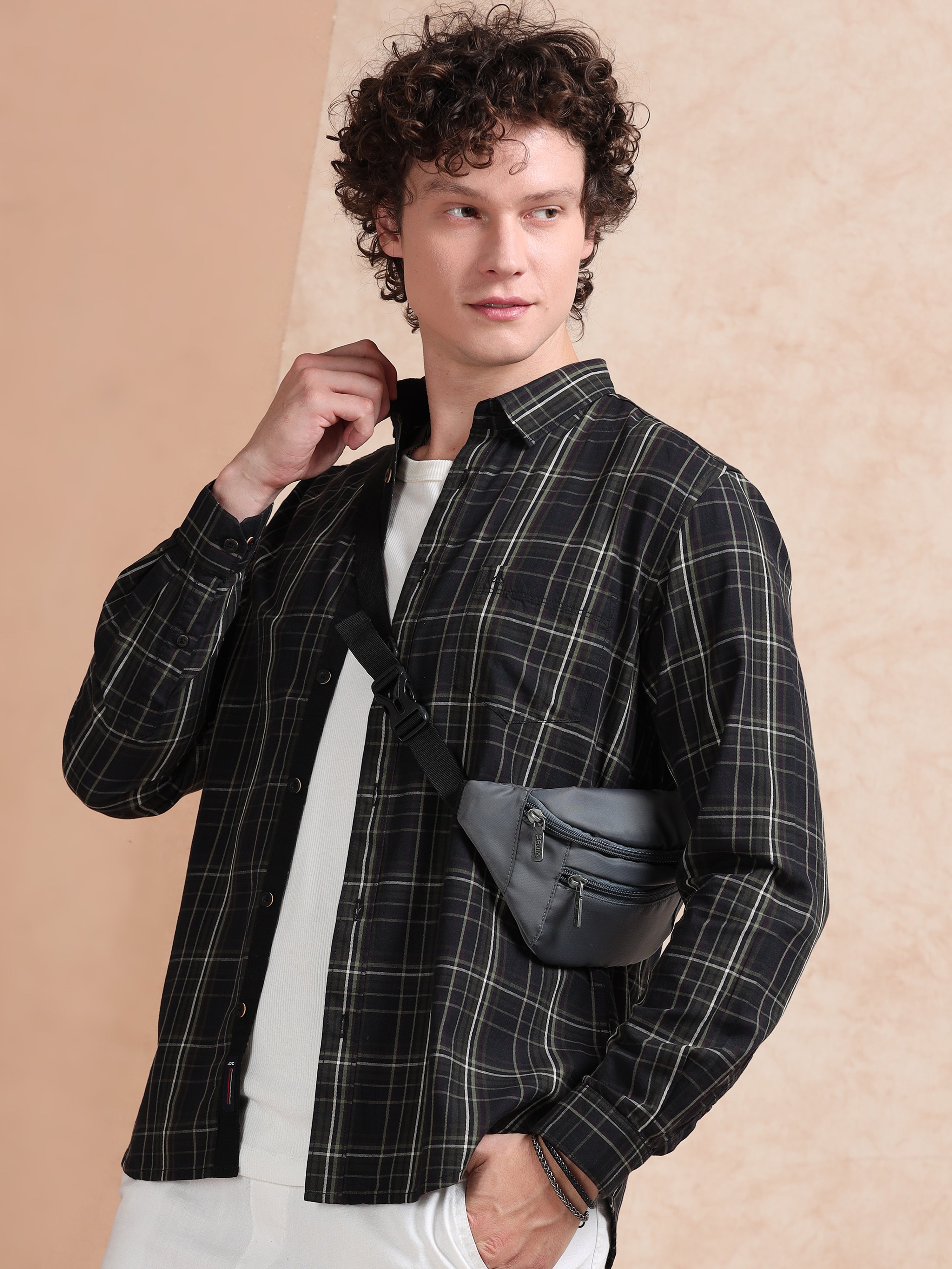 MEN'S BLACK CHECKS SLIM FIT SHIRT