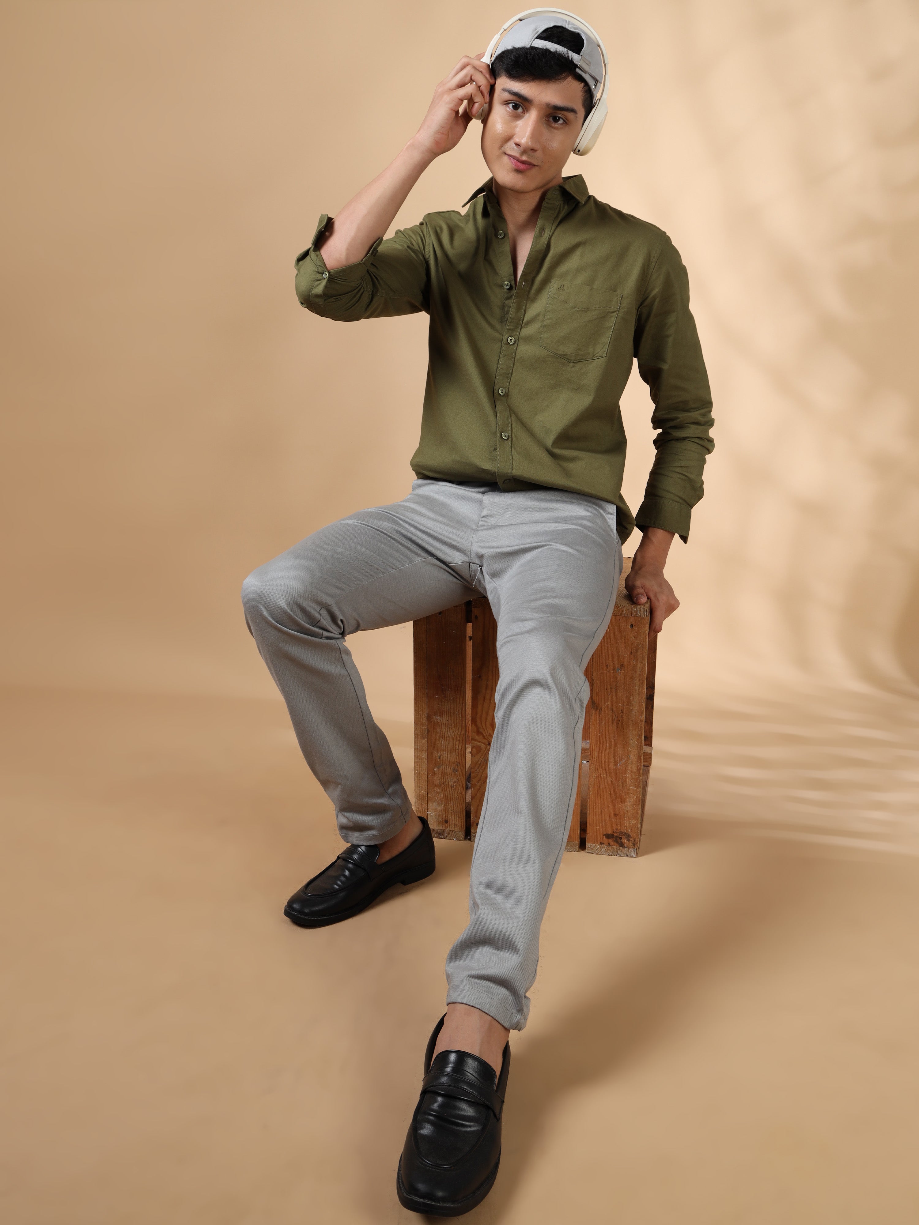 MEN'S GREEN SOLID SLIM FIT SHIRT