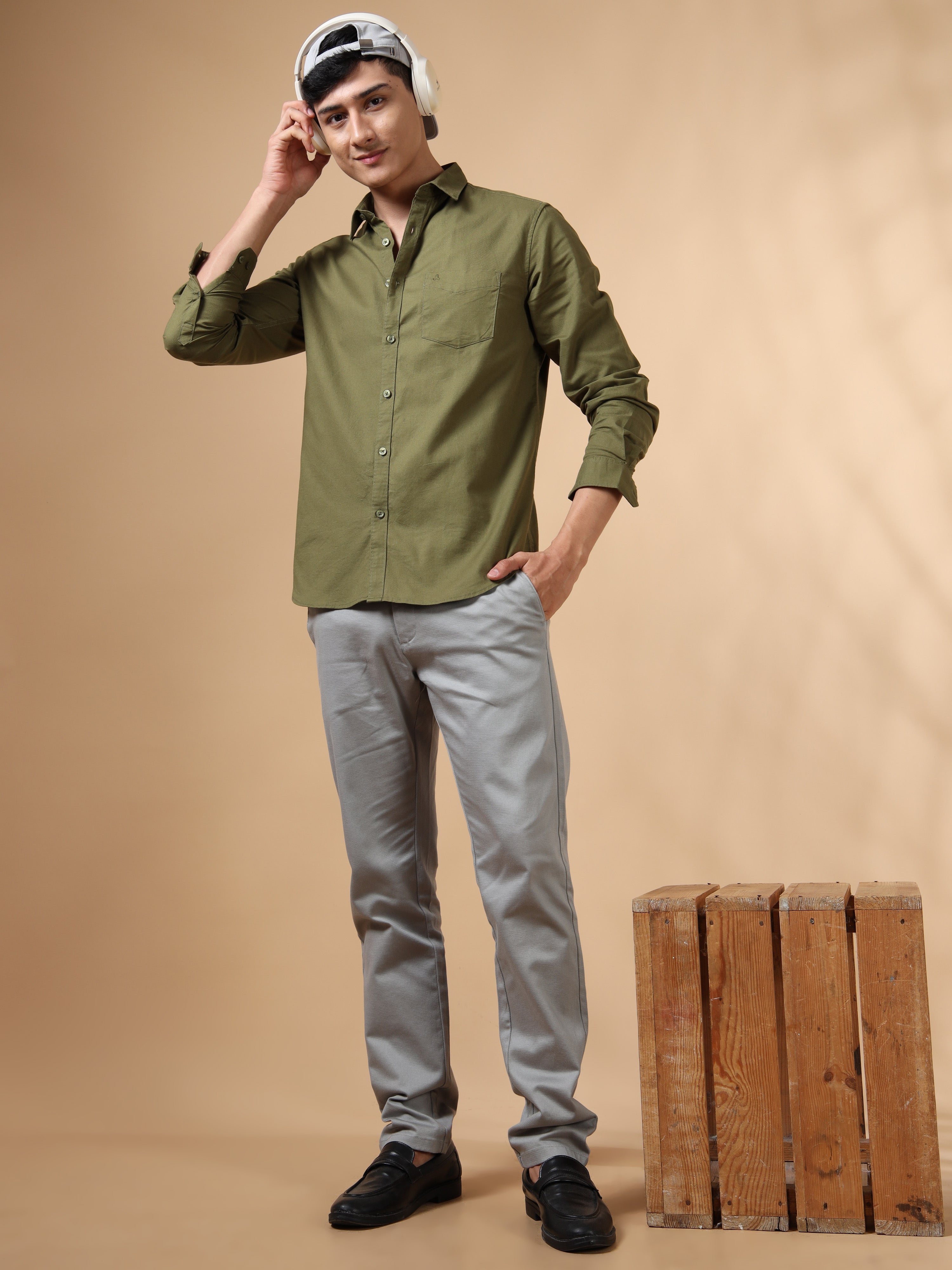 MEN'S GREEN SOLID SLIM FIT SHIRT