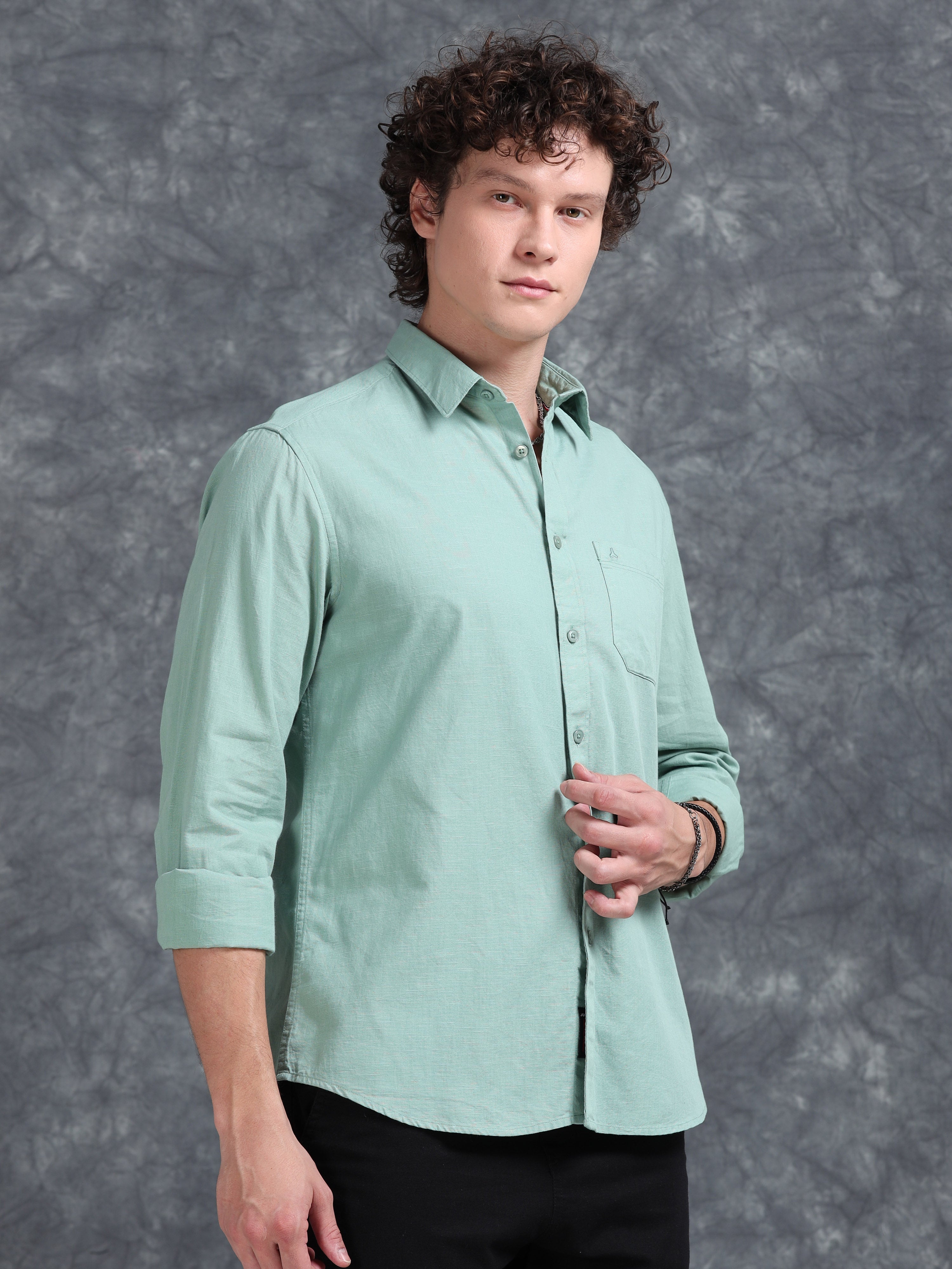 MEN'S GREEN SOLID SLIM FIT SHIRT