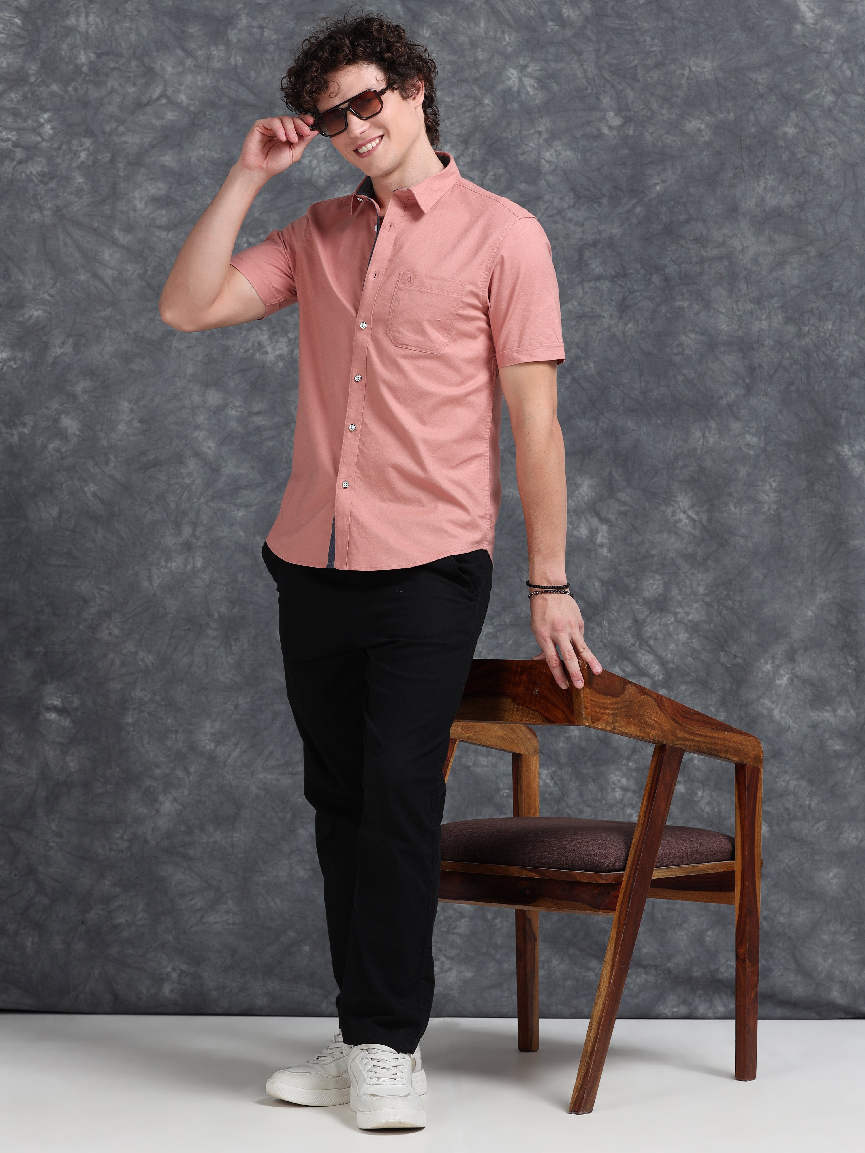 MEN'S CORAL SOLID SLIM FIT SHIRT