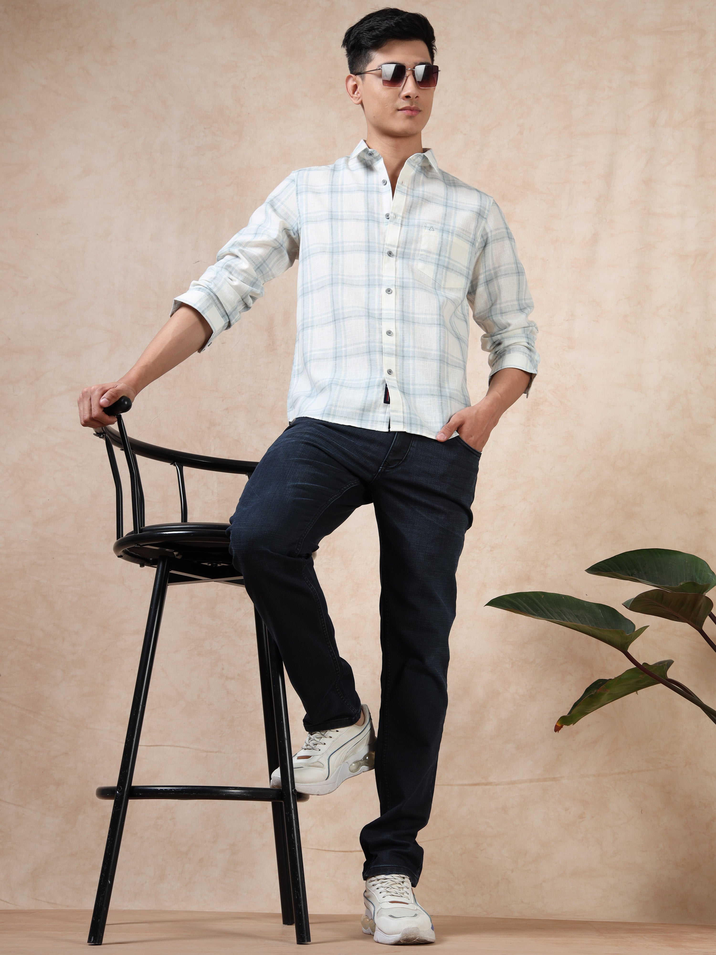 MEN'S BLUE CHECKS SLIM FIT SHIRT