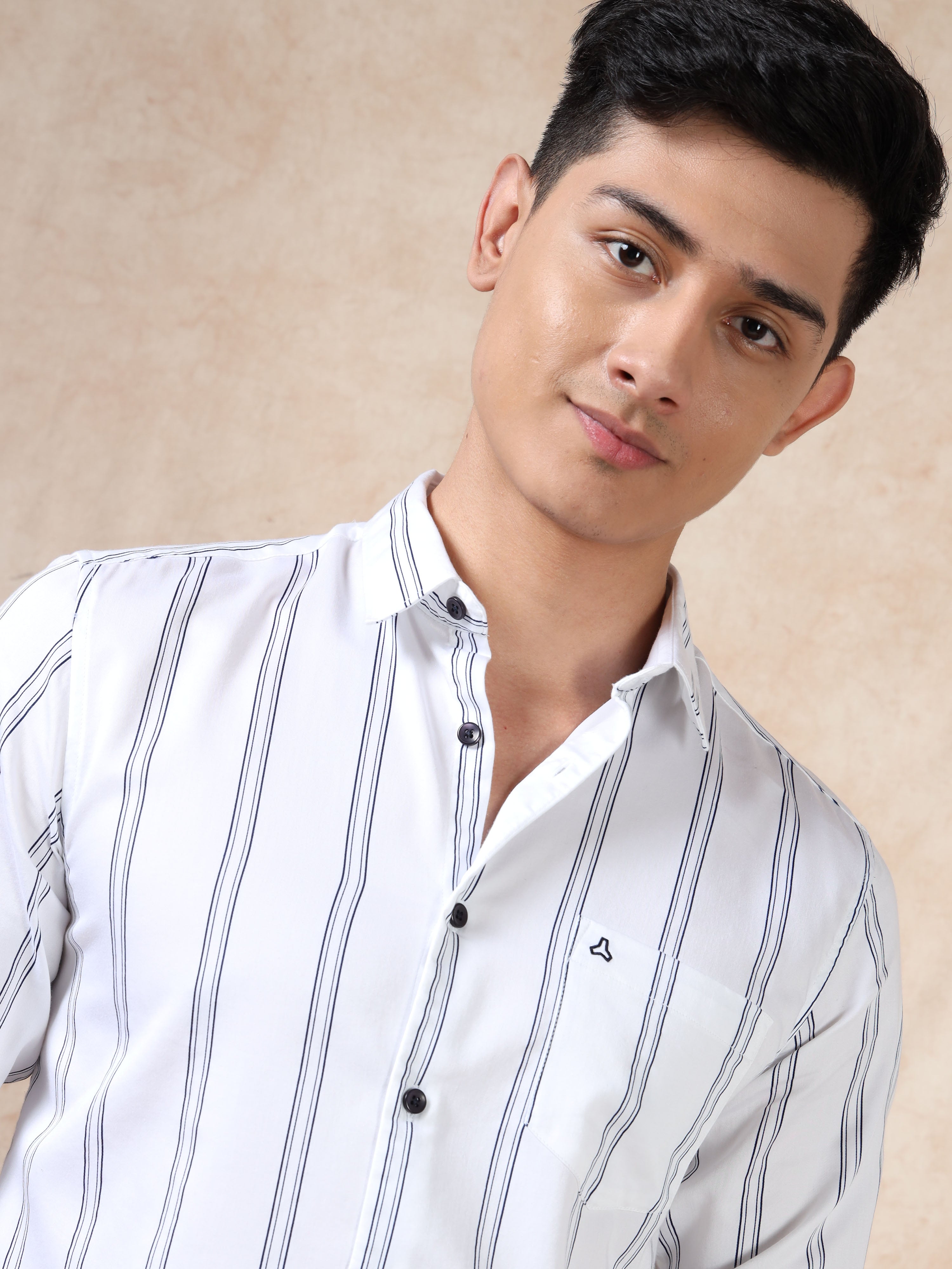MEN'S WHITE STRIPE SLIM FIT SHIRT