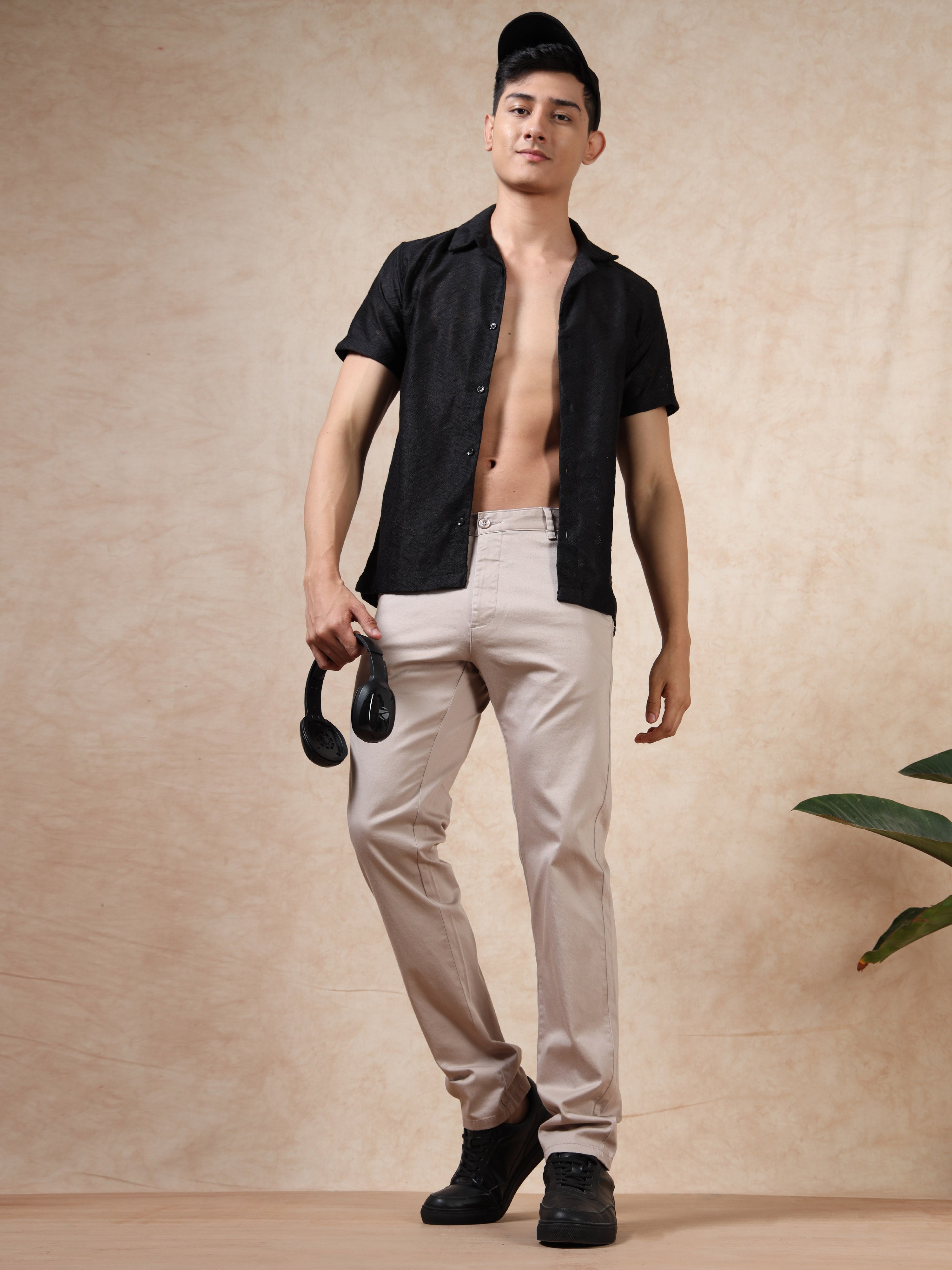 MEN'S CREAM SOLID SLIM FIT TROUSER
