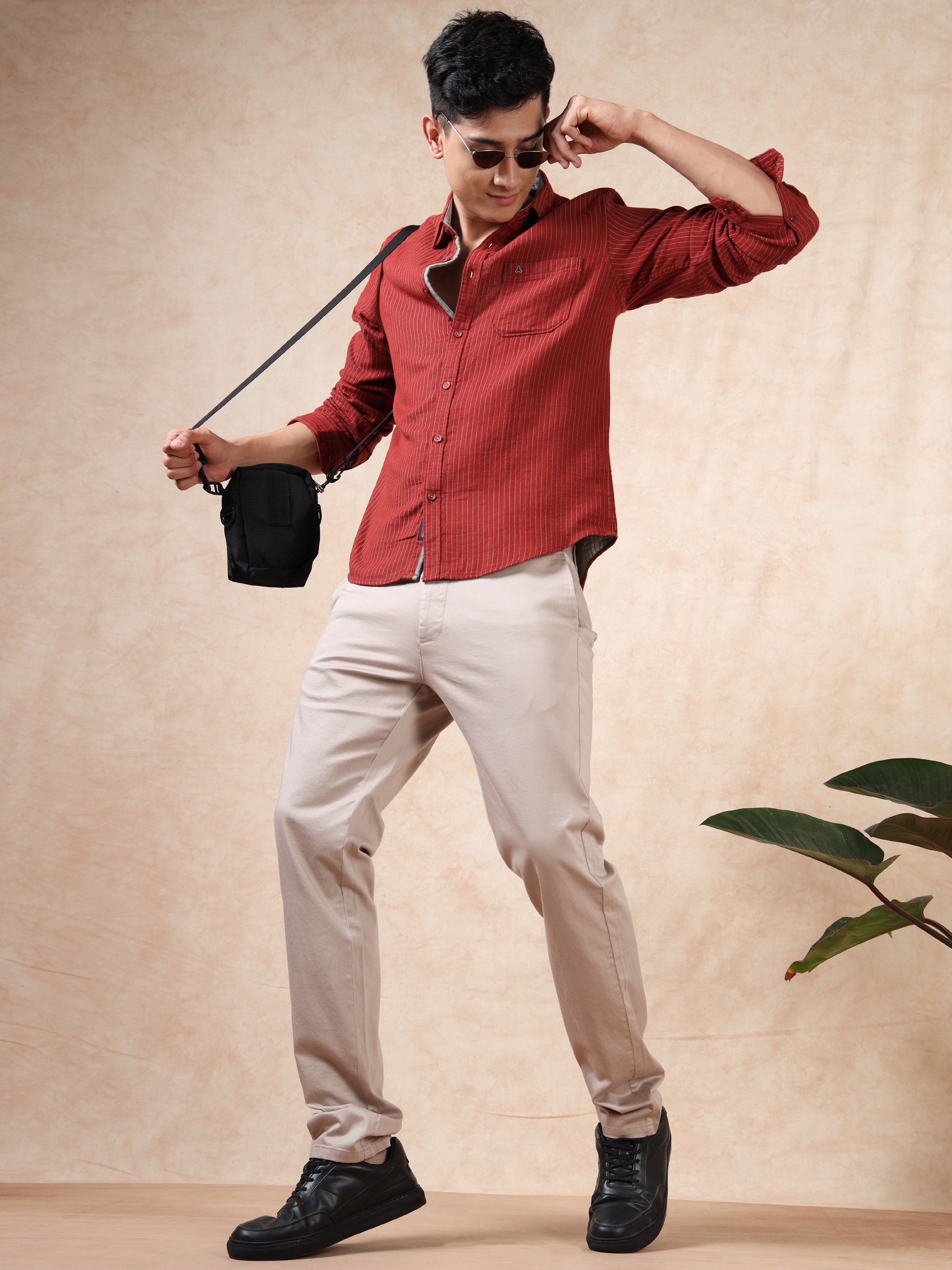MEN'S RED STRIPE SLIM FIT SHIRT