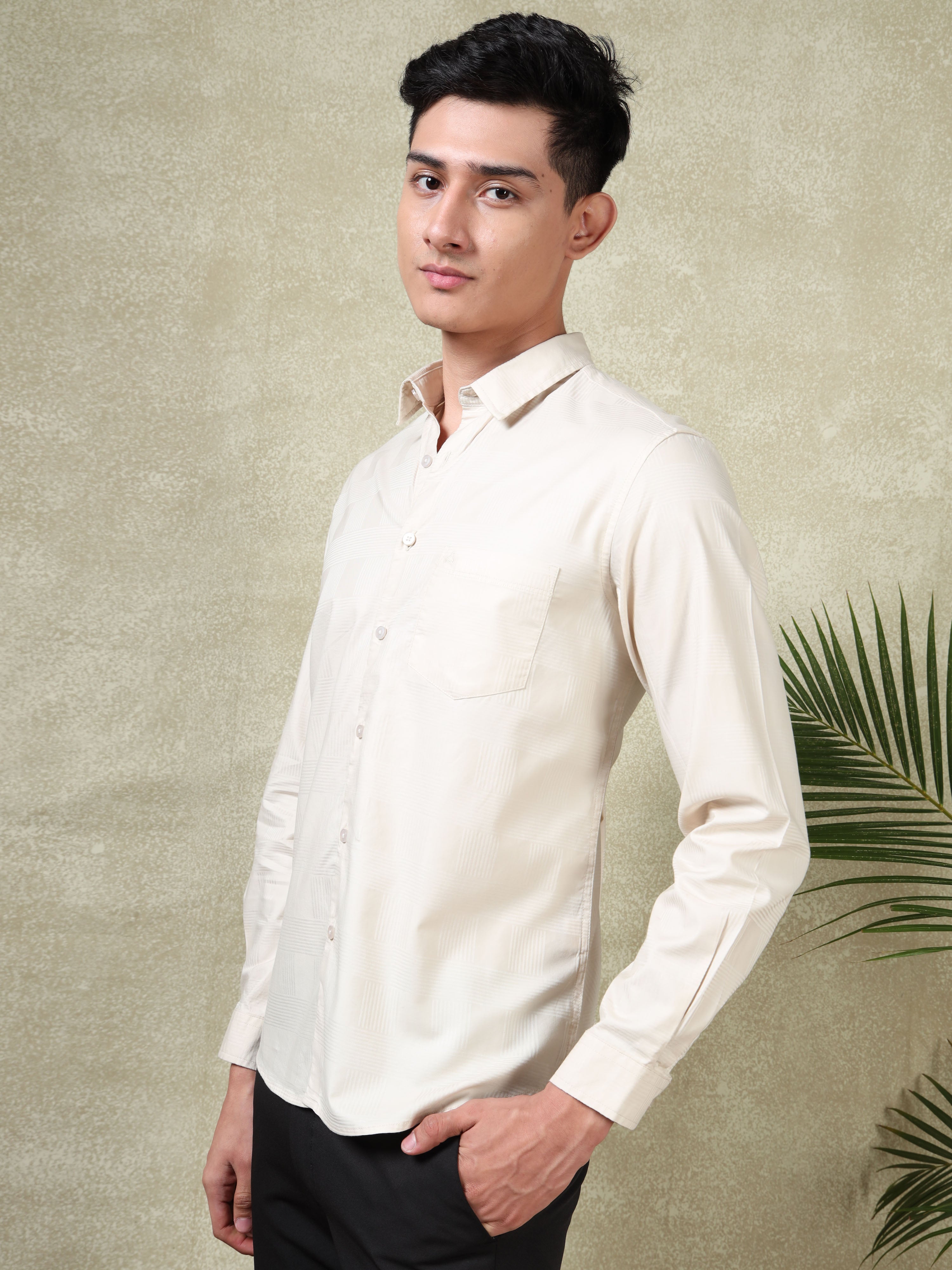 MEN'S SANDAL SOLID SLIM FIT SHIRT
