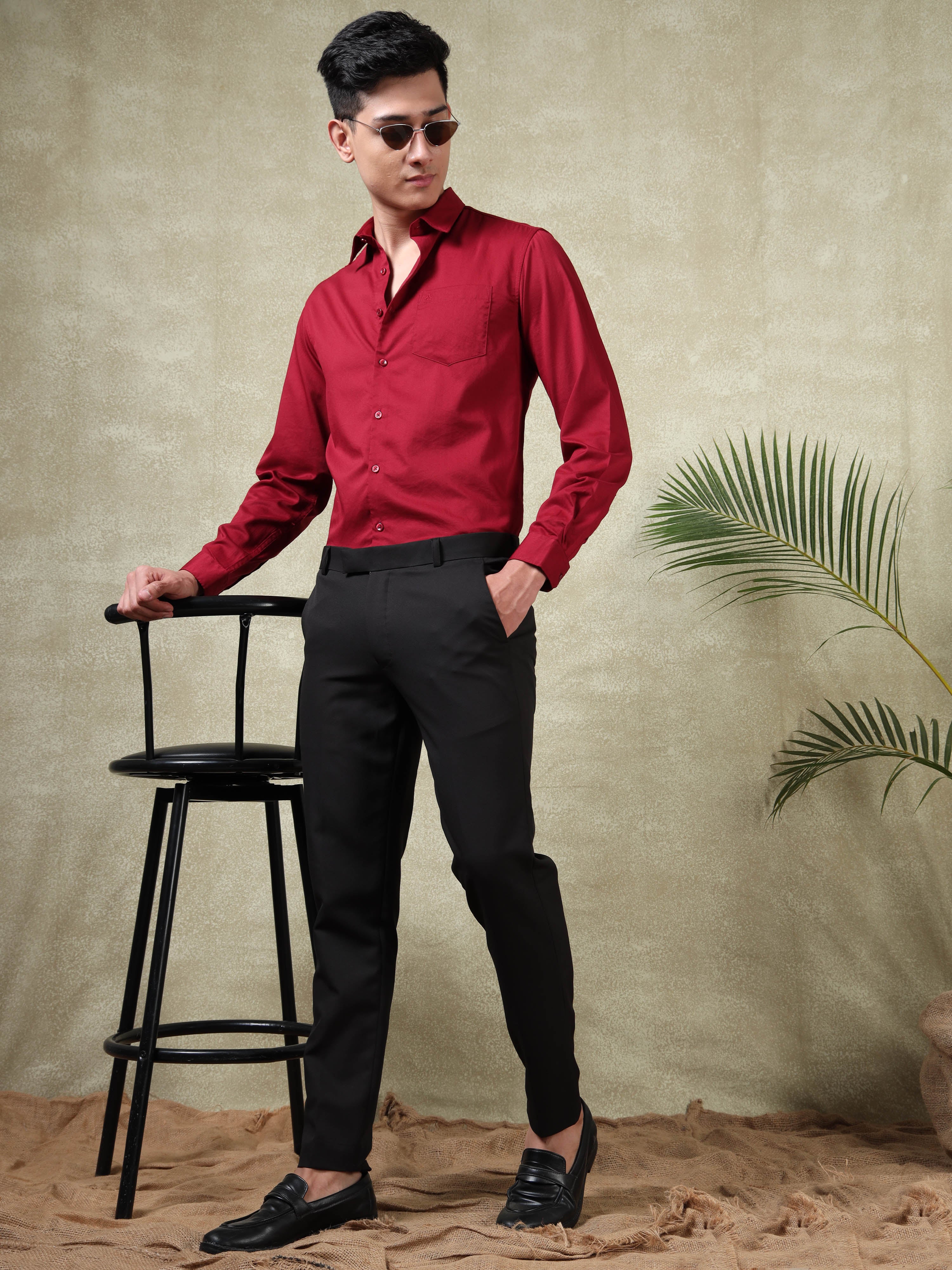 MEN'S MAROON SOLID SLIM FIT SHIRT