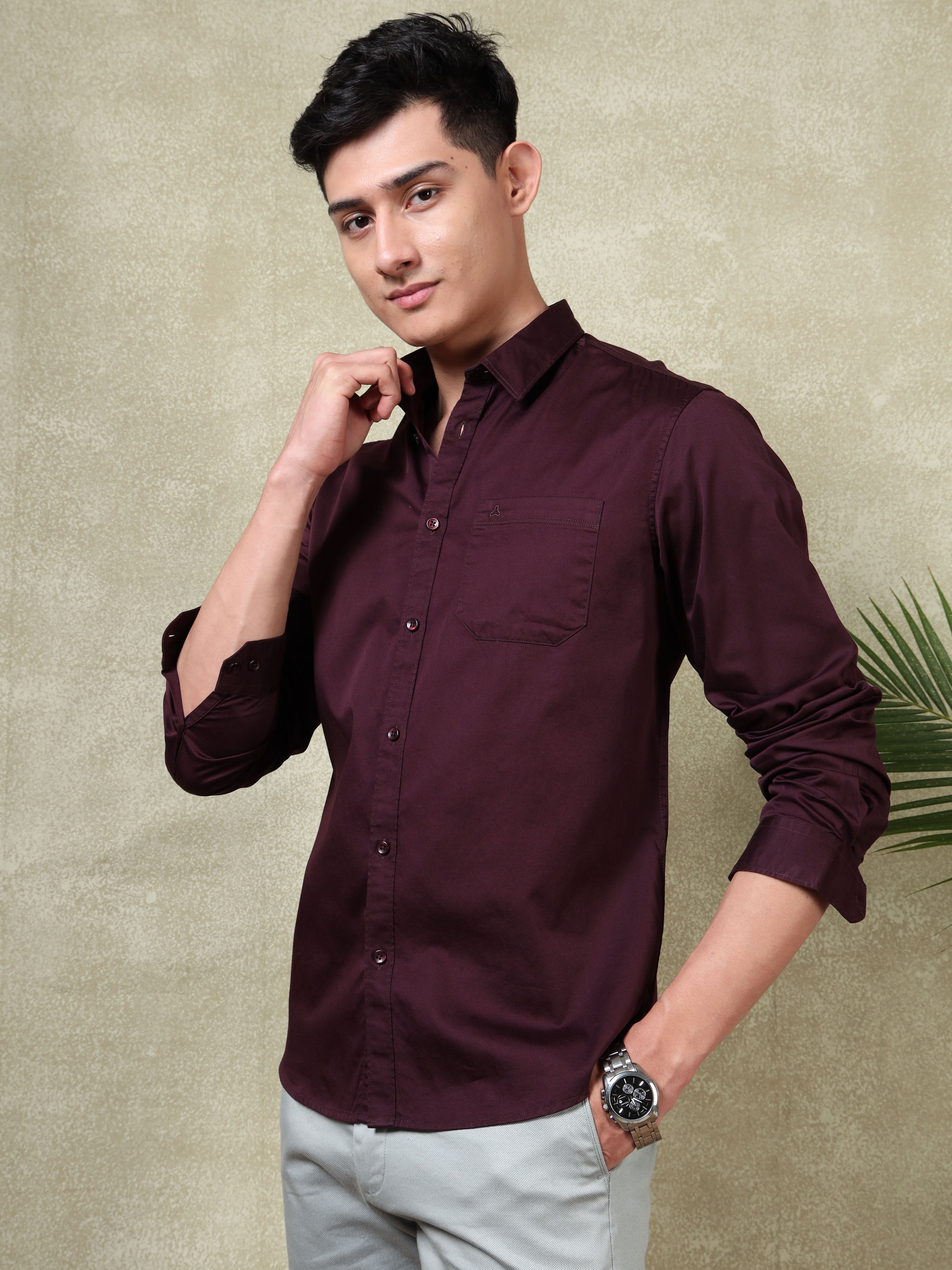MEN'S WINE SOLID SLIM FIT SHIRT