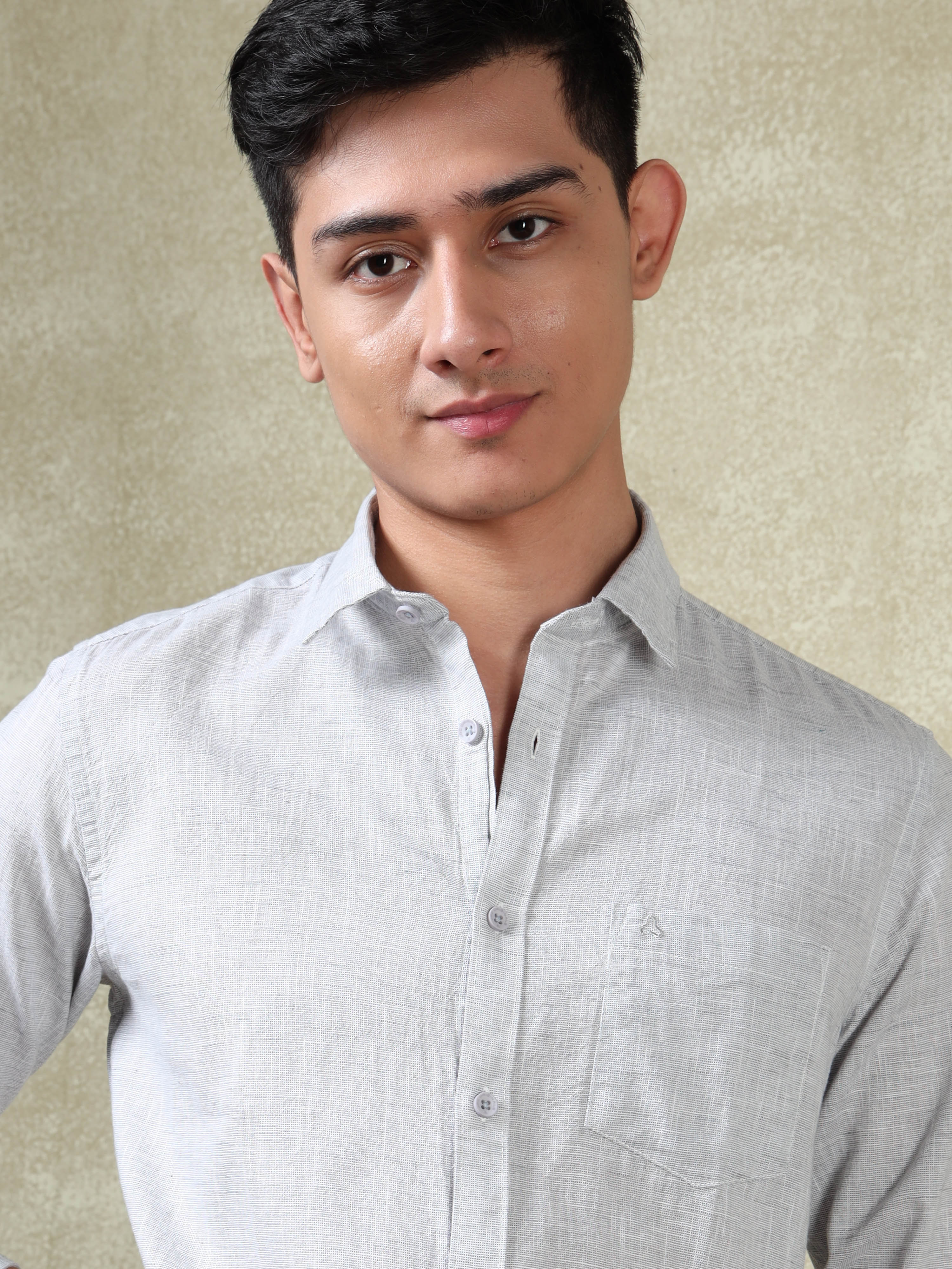 MEN'S ASH SOLID SLIM FIT SHIRT